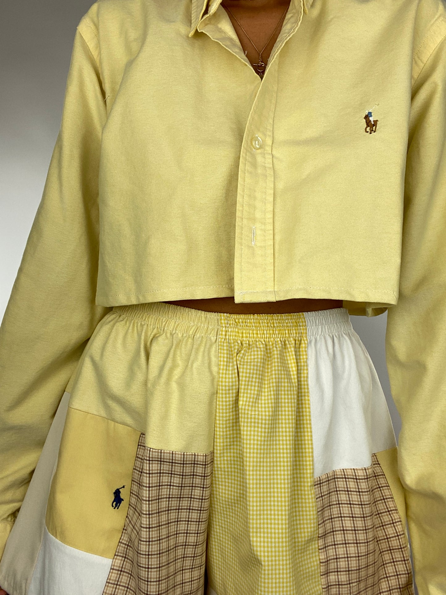 Ensemble upcyclé jaune et patchwork