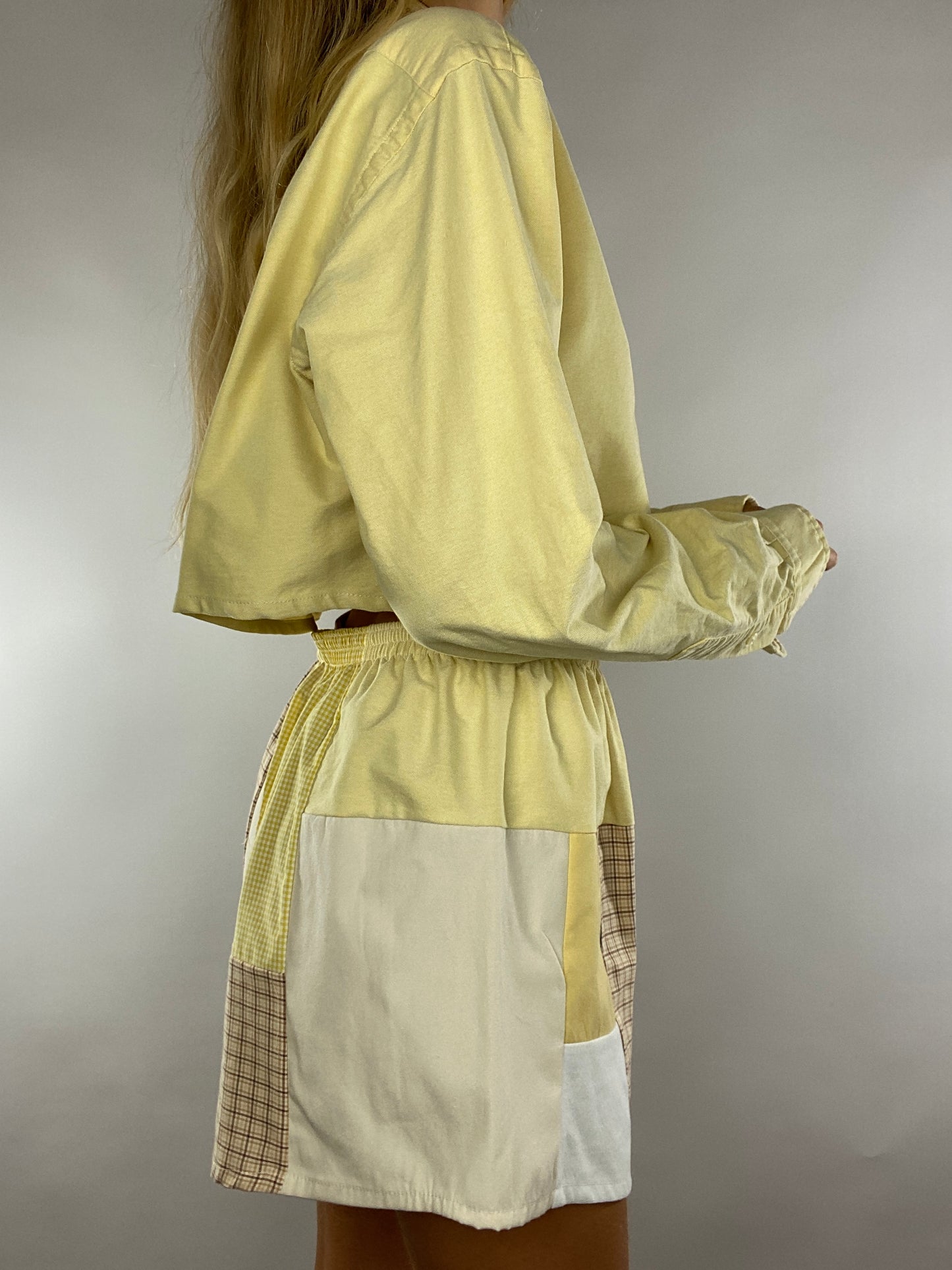 Ensemble upcyclé jaune et patchwork