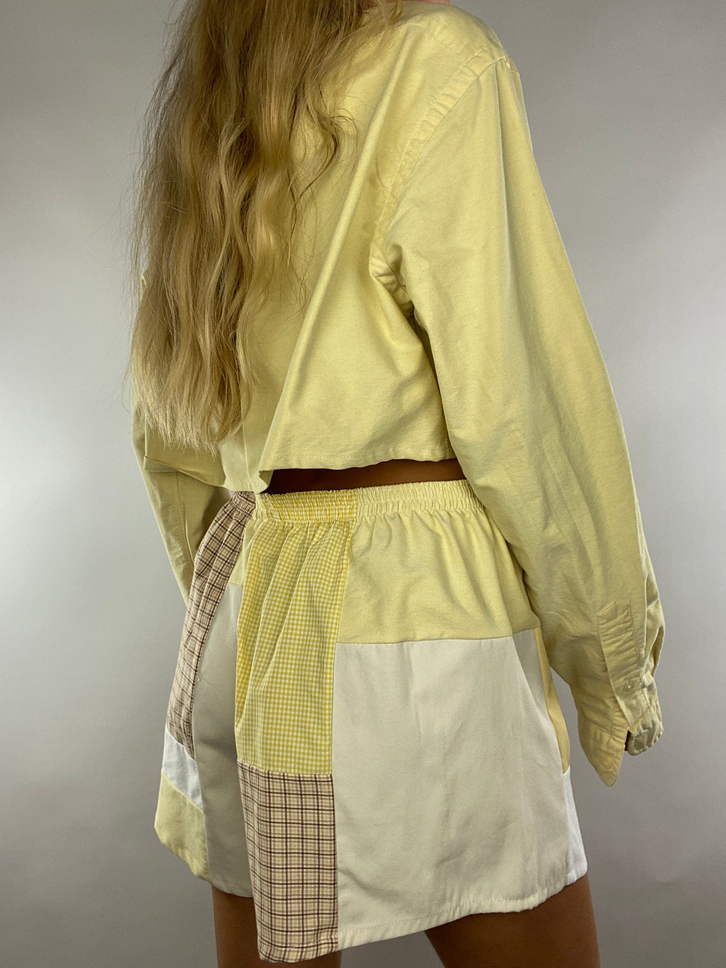 Ensemble upcyclé jaune et patchwork