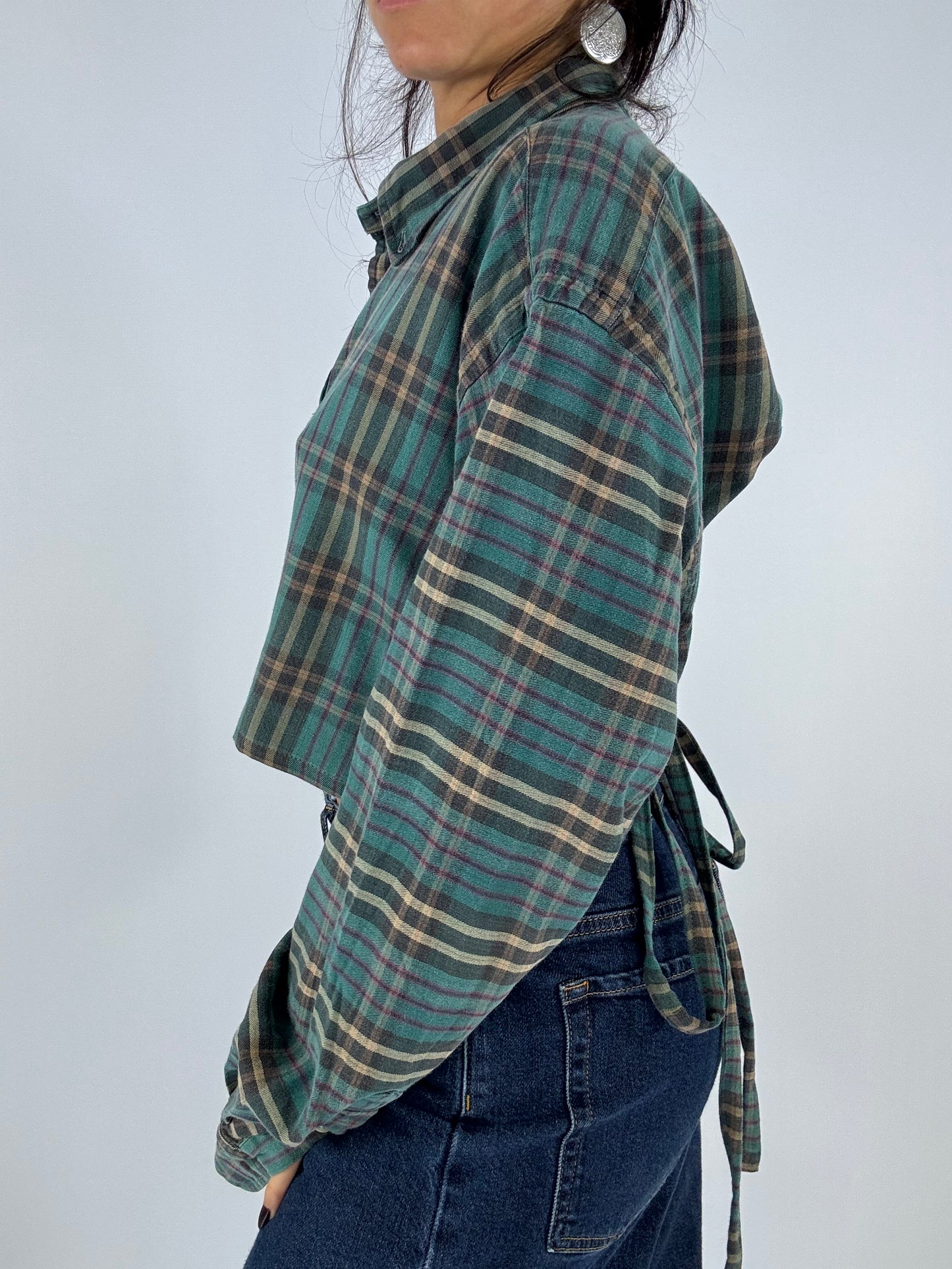 Chemise upcyclée dos nu à carreaux