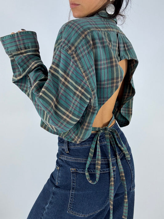 Chemise upcyclée dos nu à carreaux
