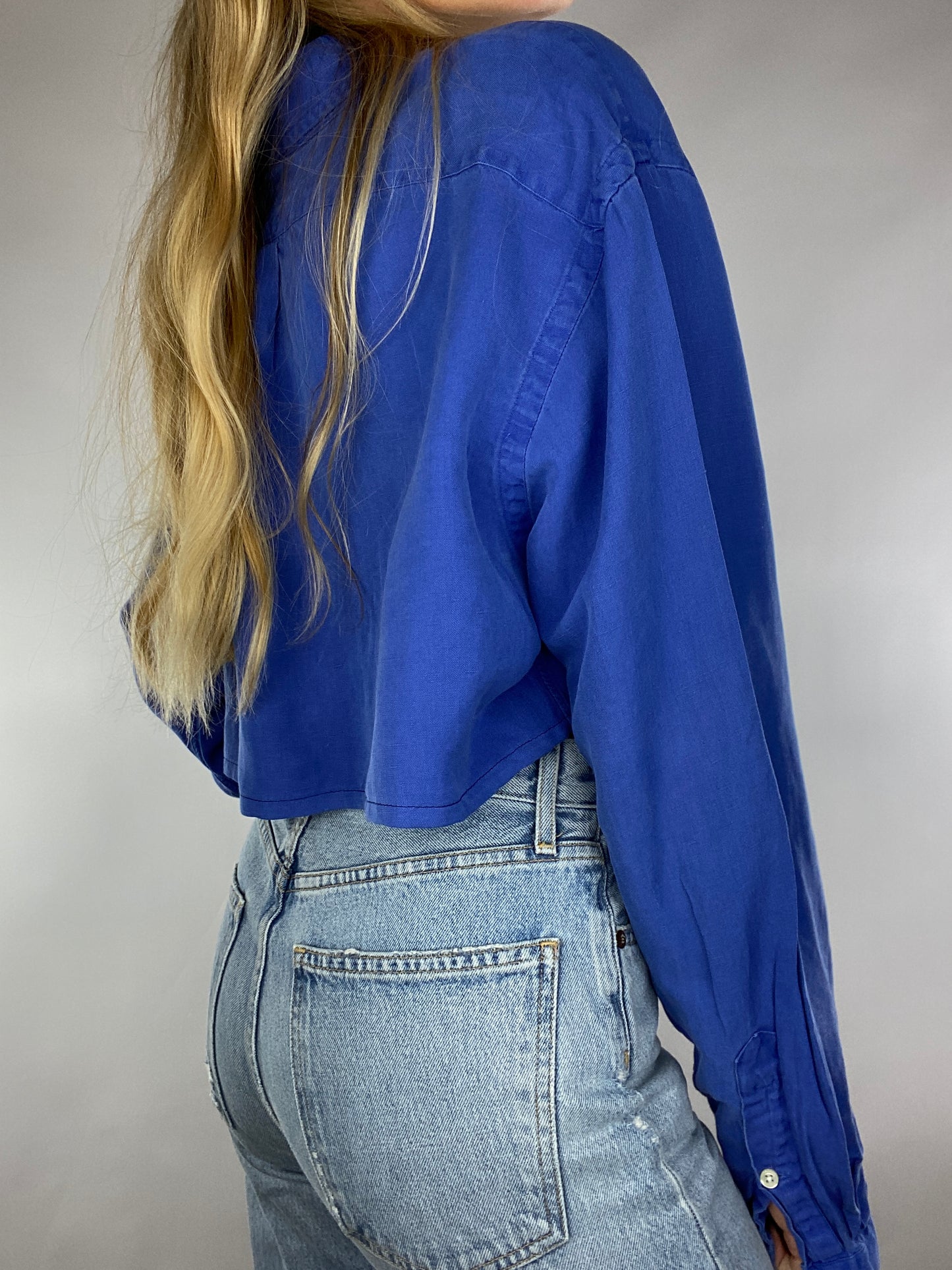 Chemise upcyclée lin/soie bleue + chouchou