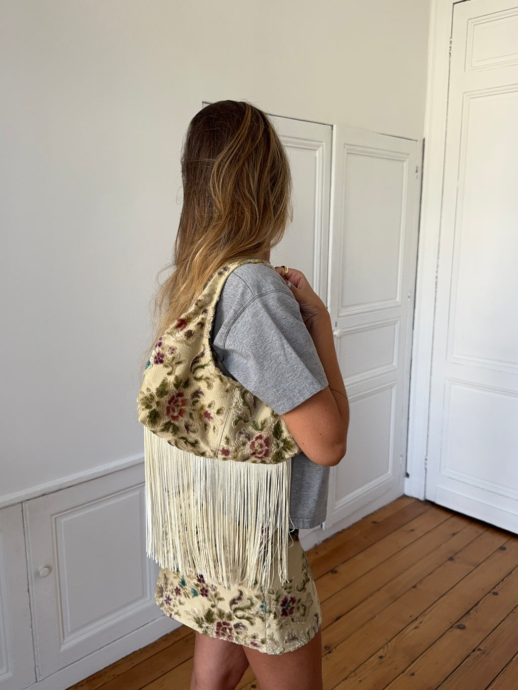Sac upcyclé doré et franges