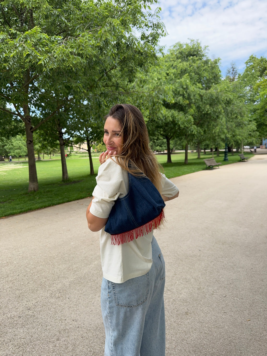 Sac upcyclé denim brut et franges vintage - petit