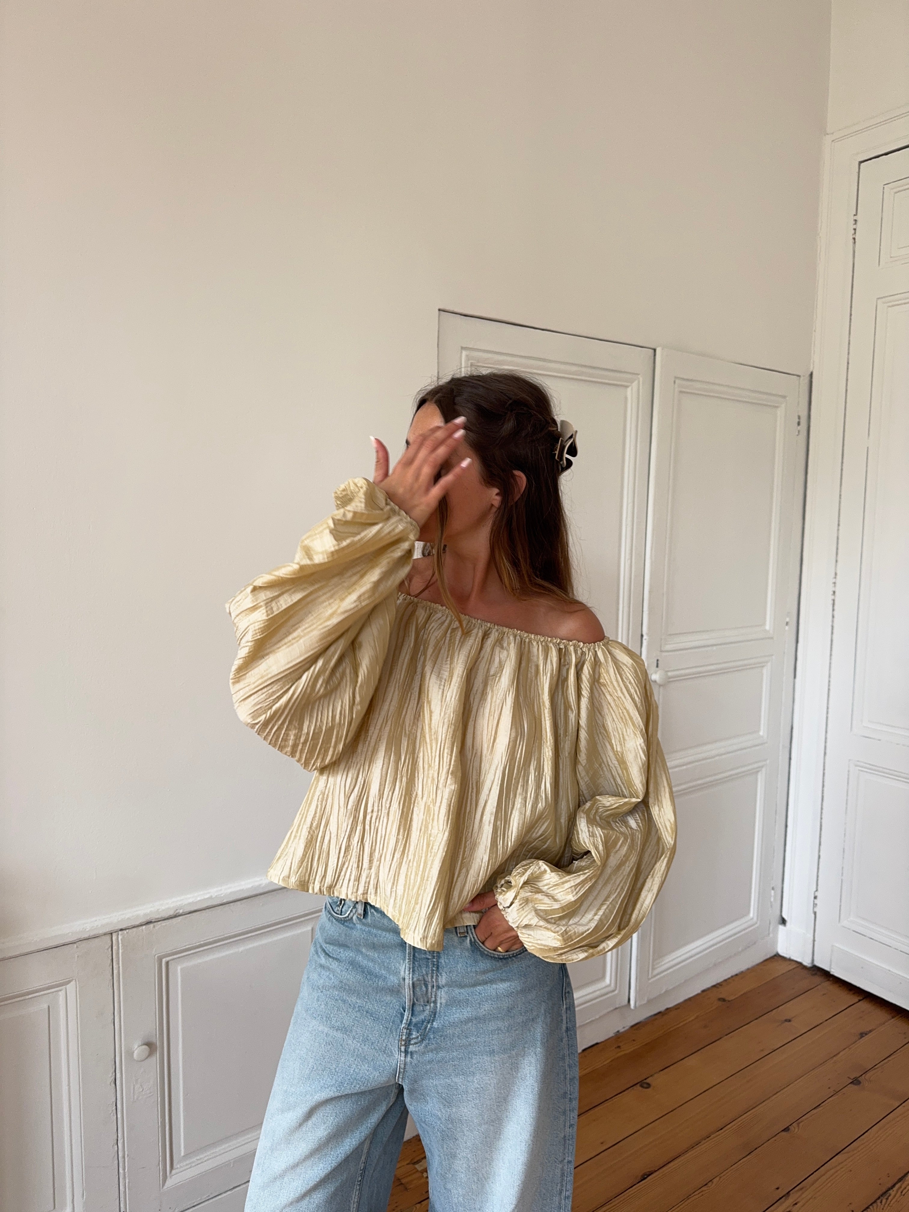 Blouse upcyclée dorée