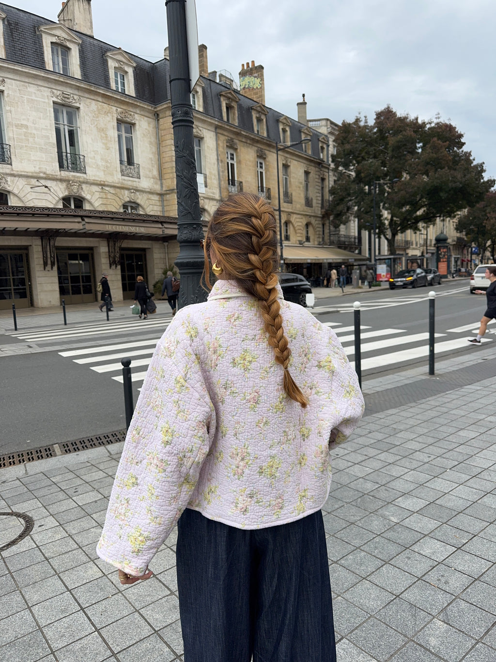 Veste upcyclée matelassée lilas à fleurs