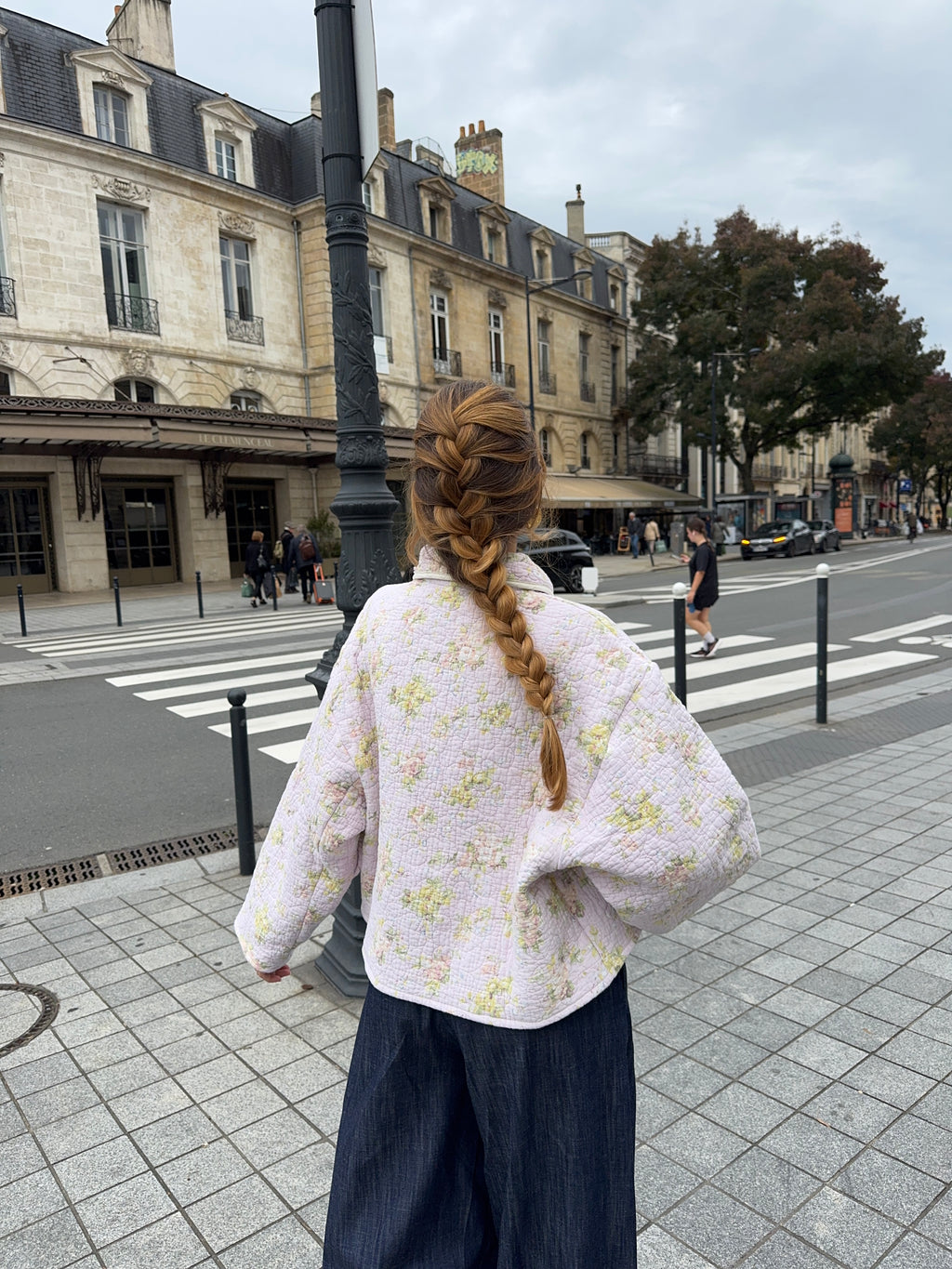 Veste upcyclée matelassée lilas à fleurs