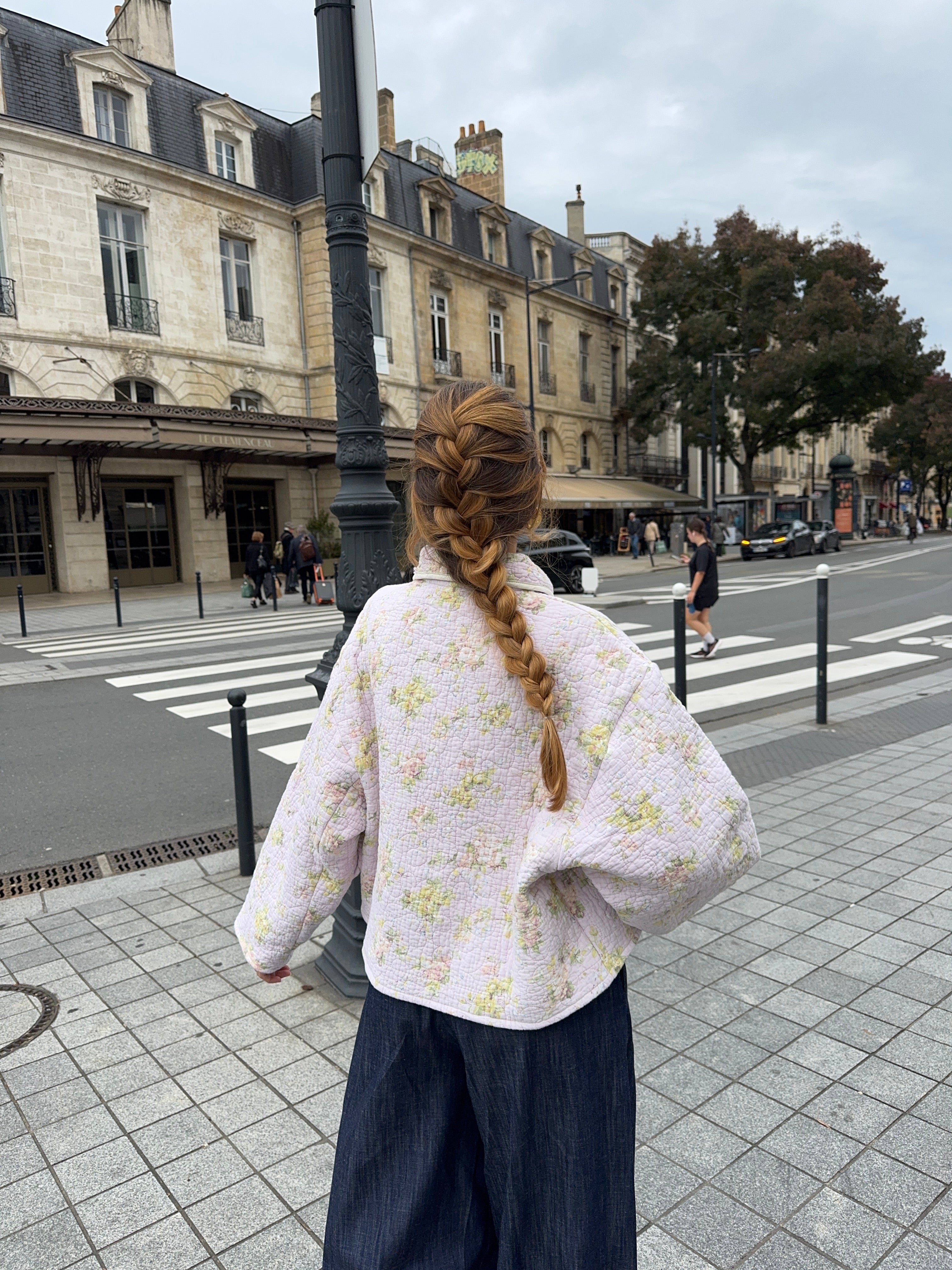 Veste upcyclée matelassée lilas à fleurs