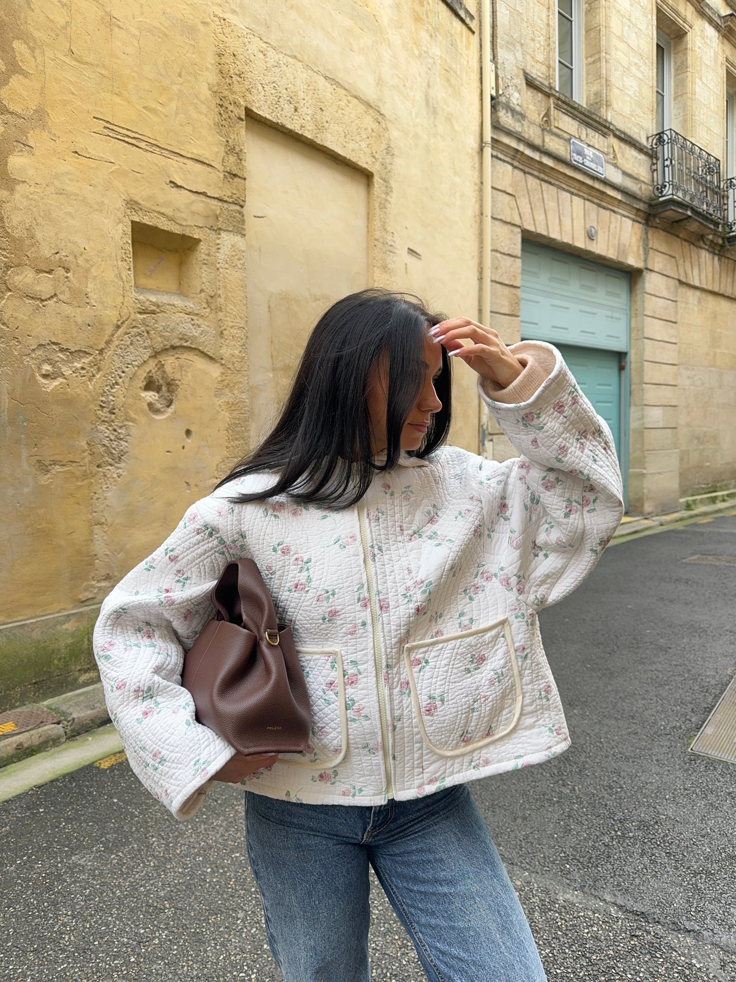 Veste upcyclée matelassée blanche à fleurs