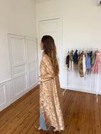 Veste longue upcyclée satinée dorée - S