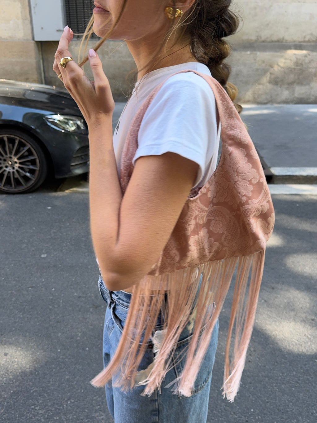 Sac upcyclé rose à motifs et franges vintage - petit