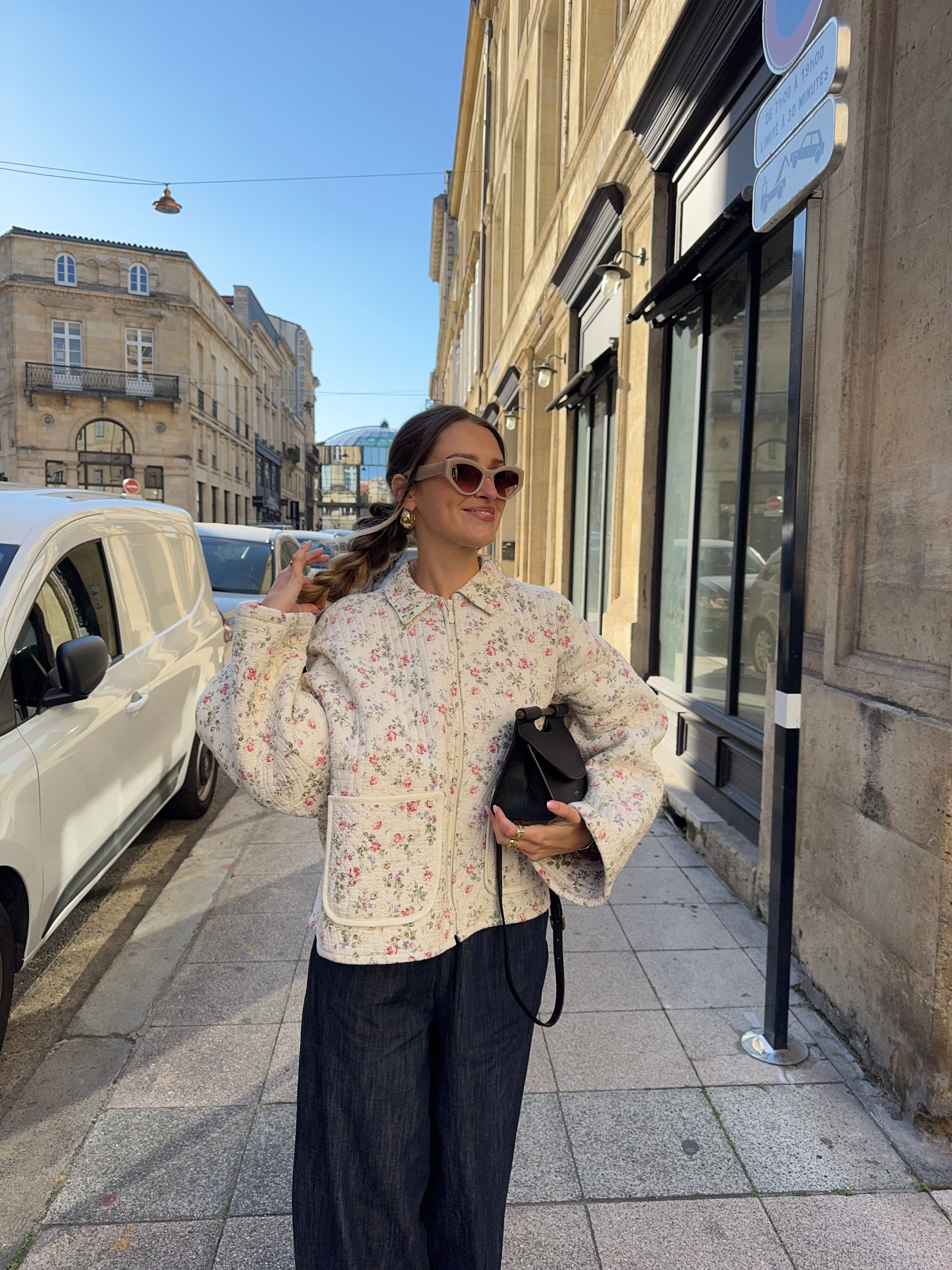 Veste upcyclée matelassée blanche à fleurs
