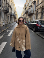 Manteau upcyclé laine marron clair à fleurs vintage