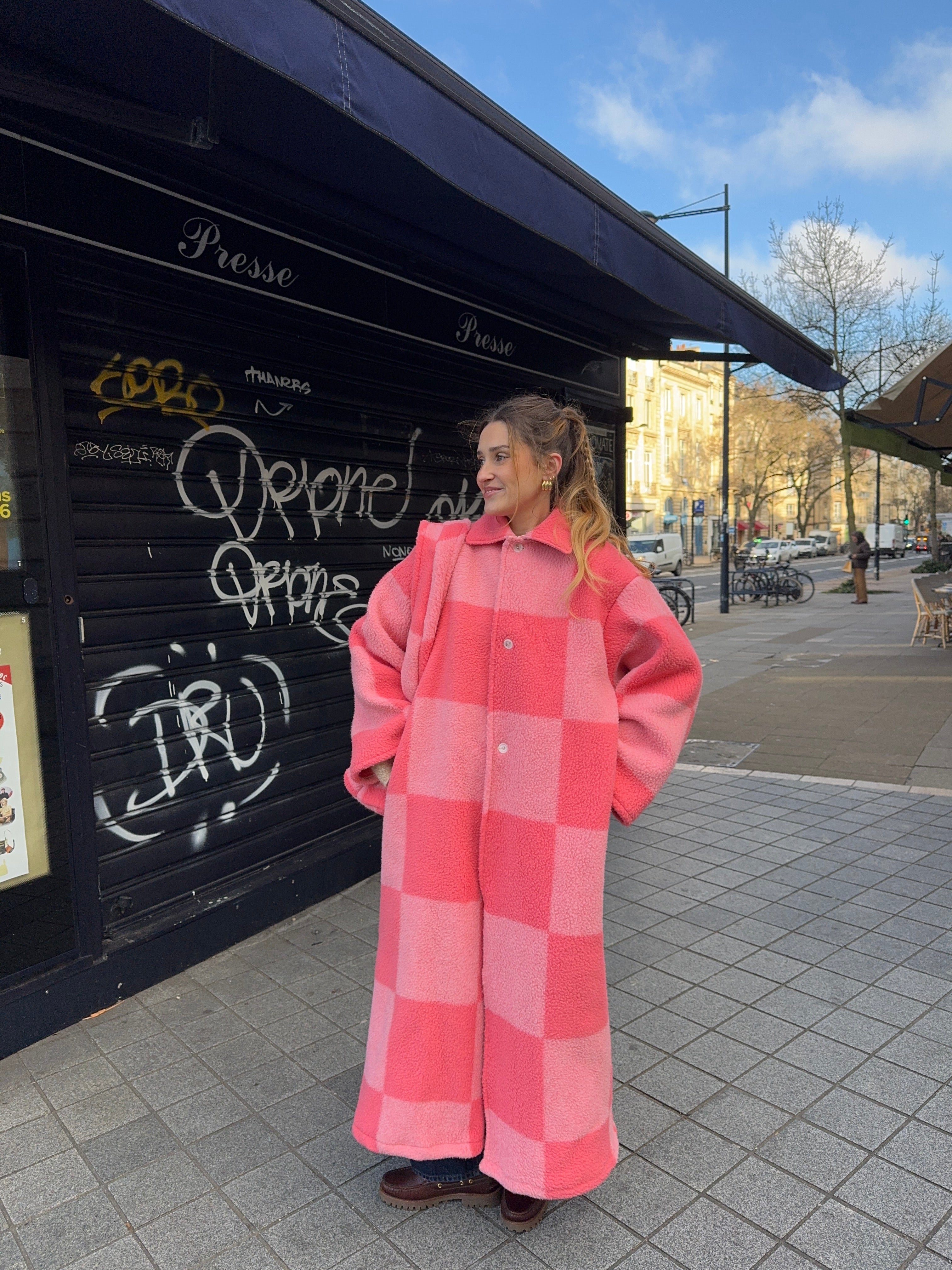 Manteau long upcyclé laine rose vintage