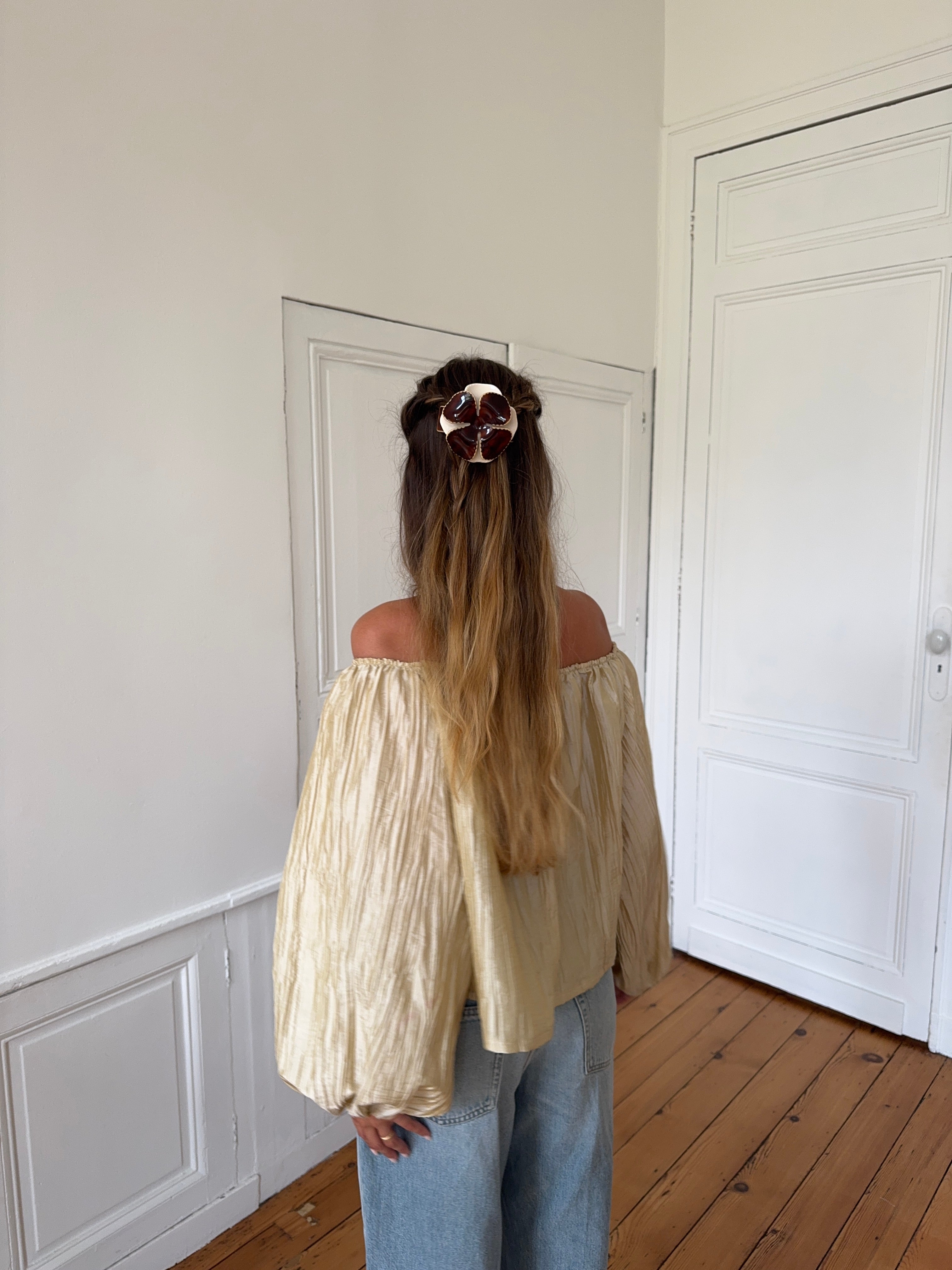 Blouse upcyclée dorée