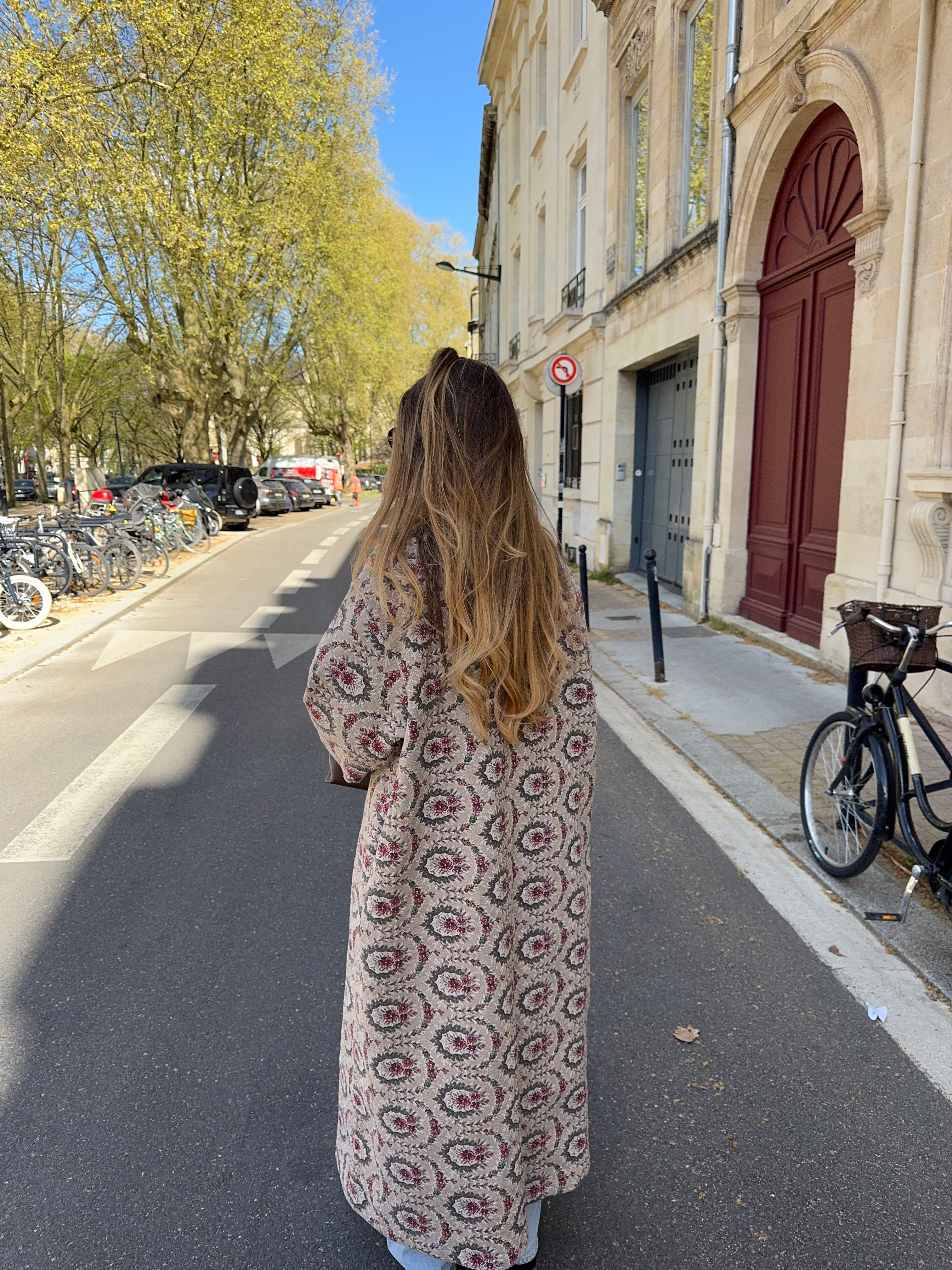 Manteau long upcyclé à motifs fleurs vintage
