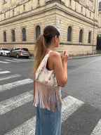 Sac upcyclé crème à fleurs et franges vintage - petit