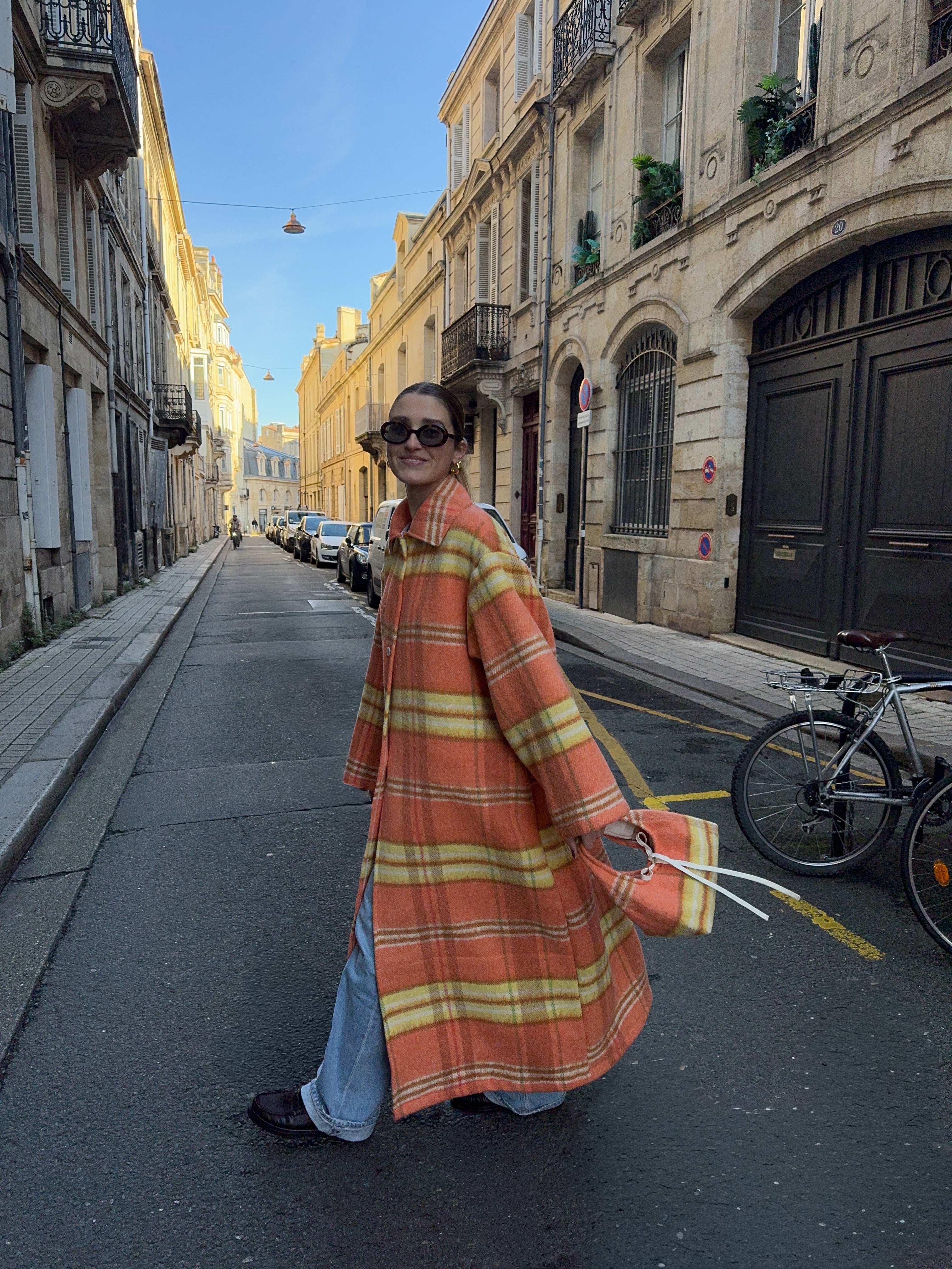 Manteau long upcyclé laine orange à carreaux vintage