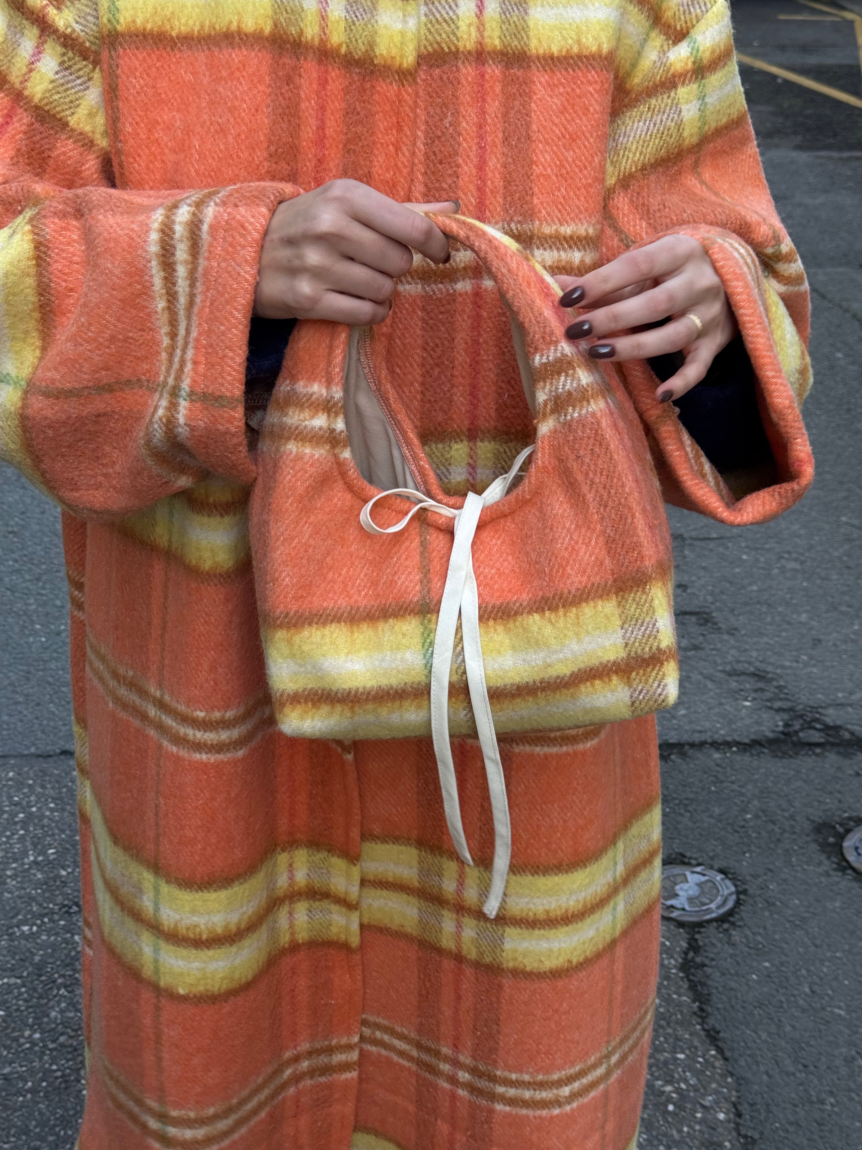 Sac upcyclé laine orange à carreaux vintage - petit