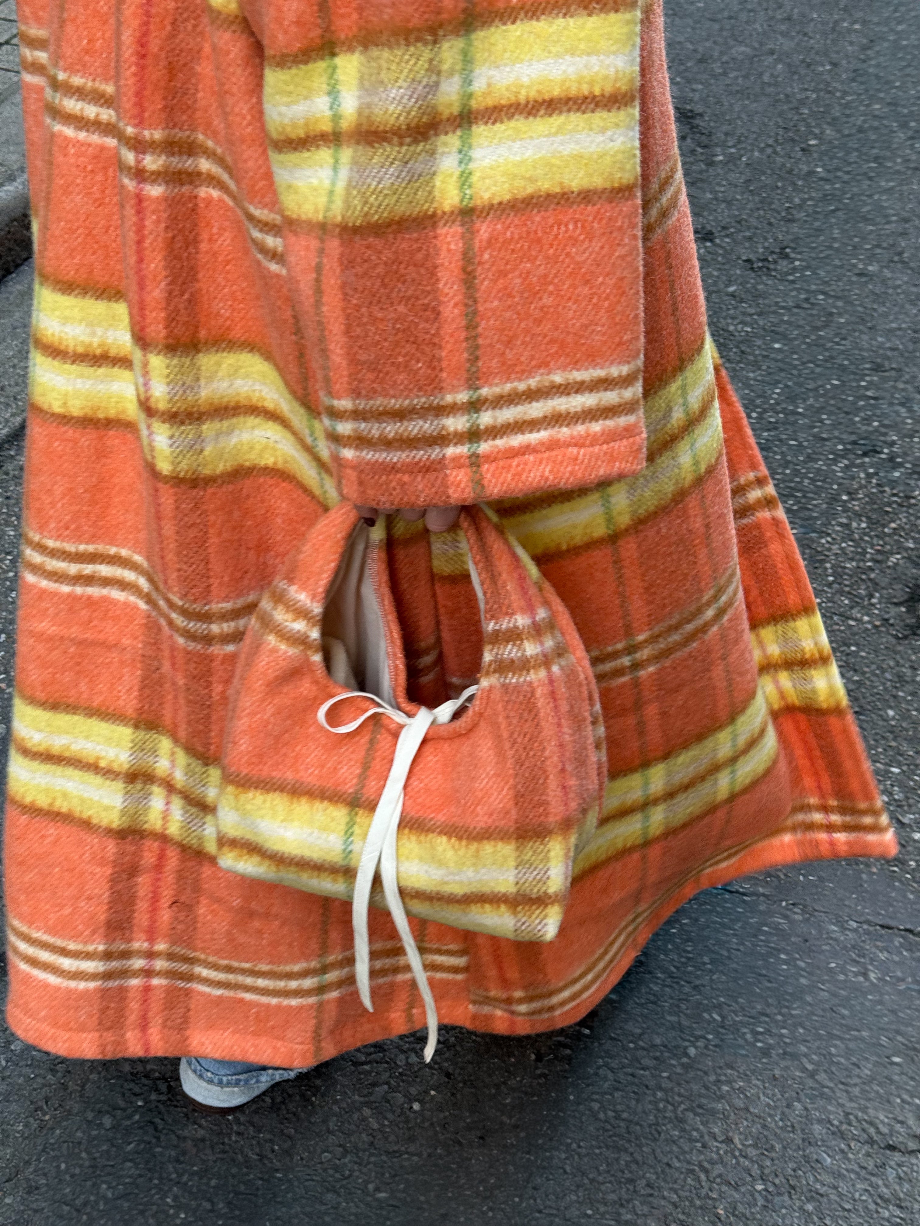 Sac upcyclé laine orange à carreaux vintage - petit