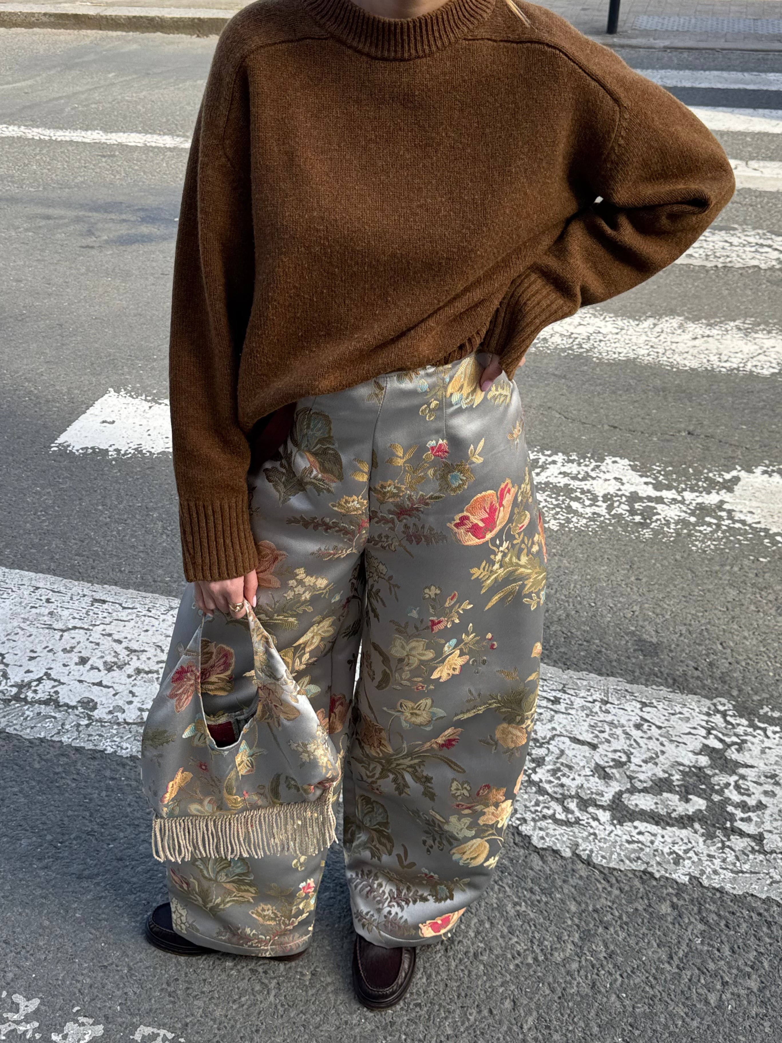 Pantalon upcyclé bleu-vert satiné à motifs vintage