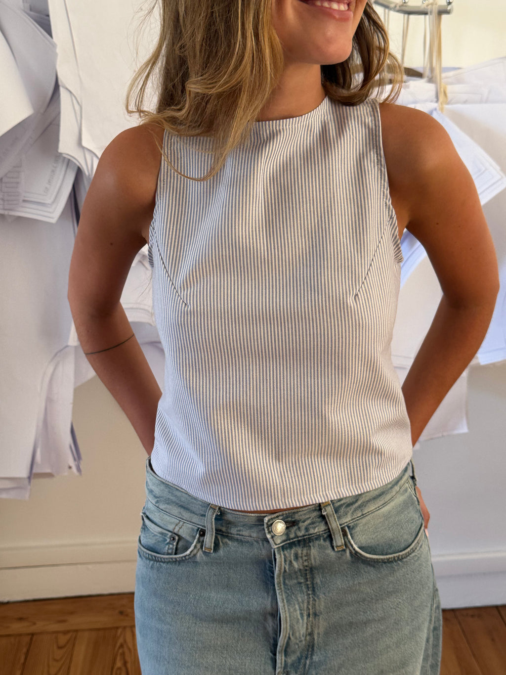 Top dos nu upcyclé à rayures bleu chiné - S