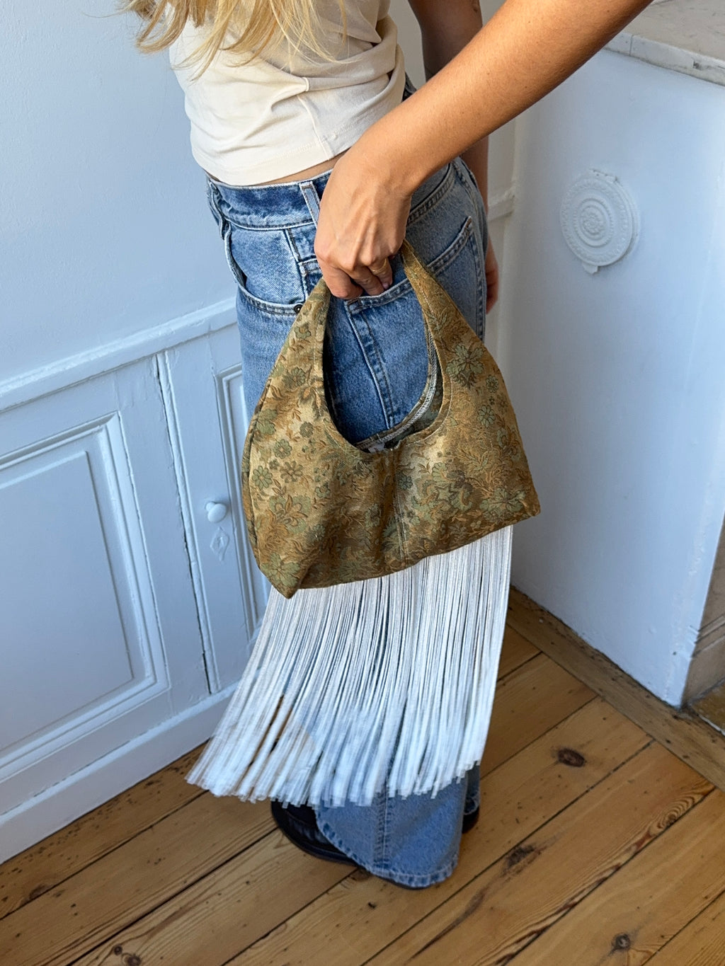 Sac upcyclé à motifs et franges