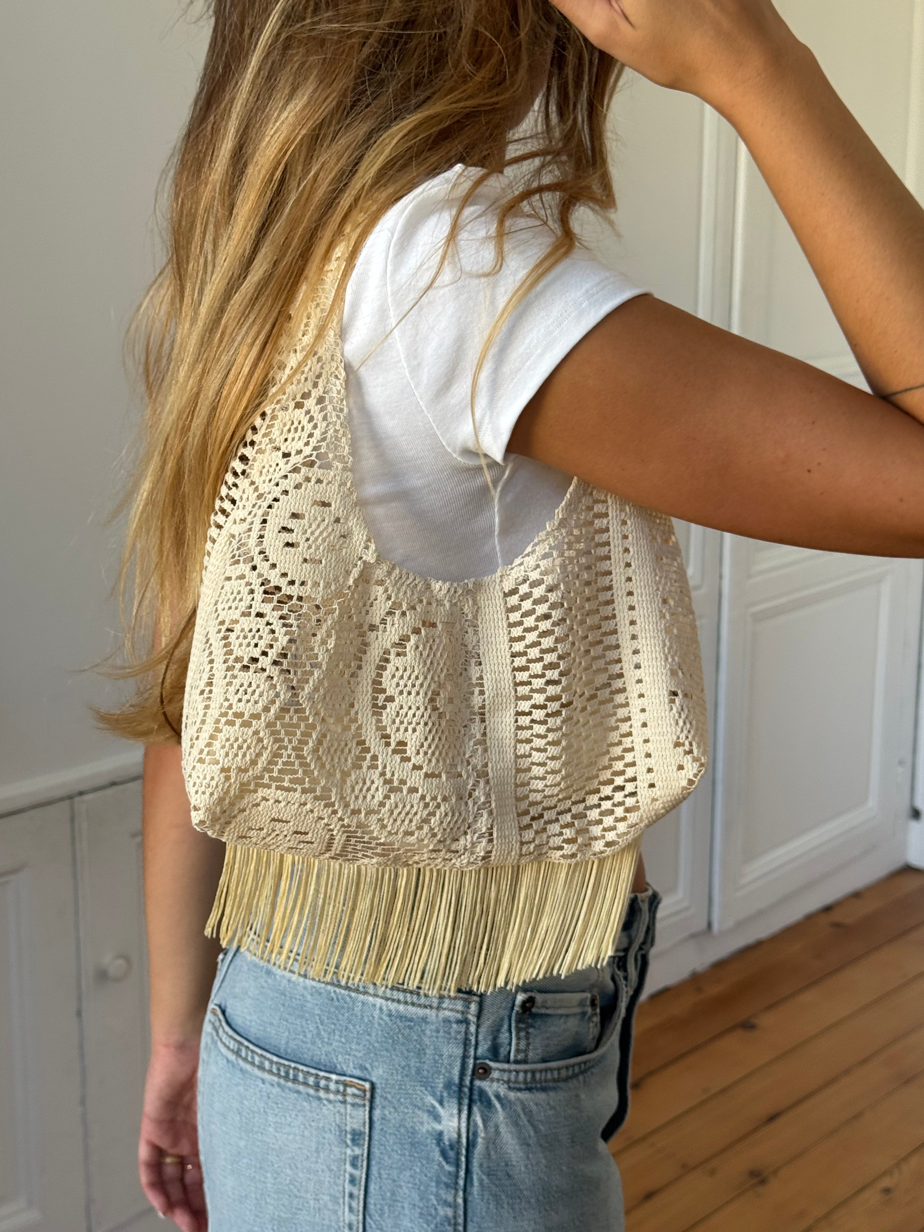 Sac upcyclé beige et franges