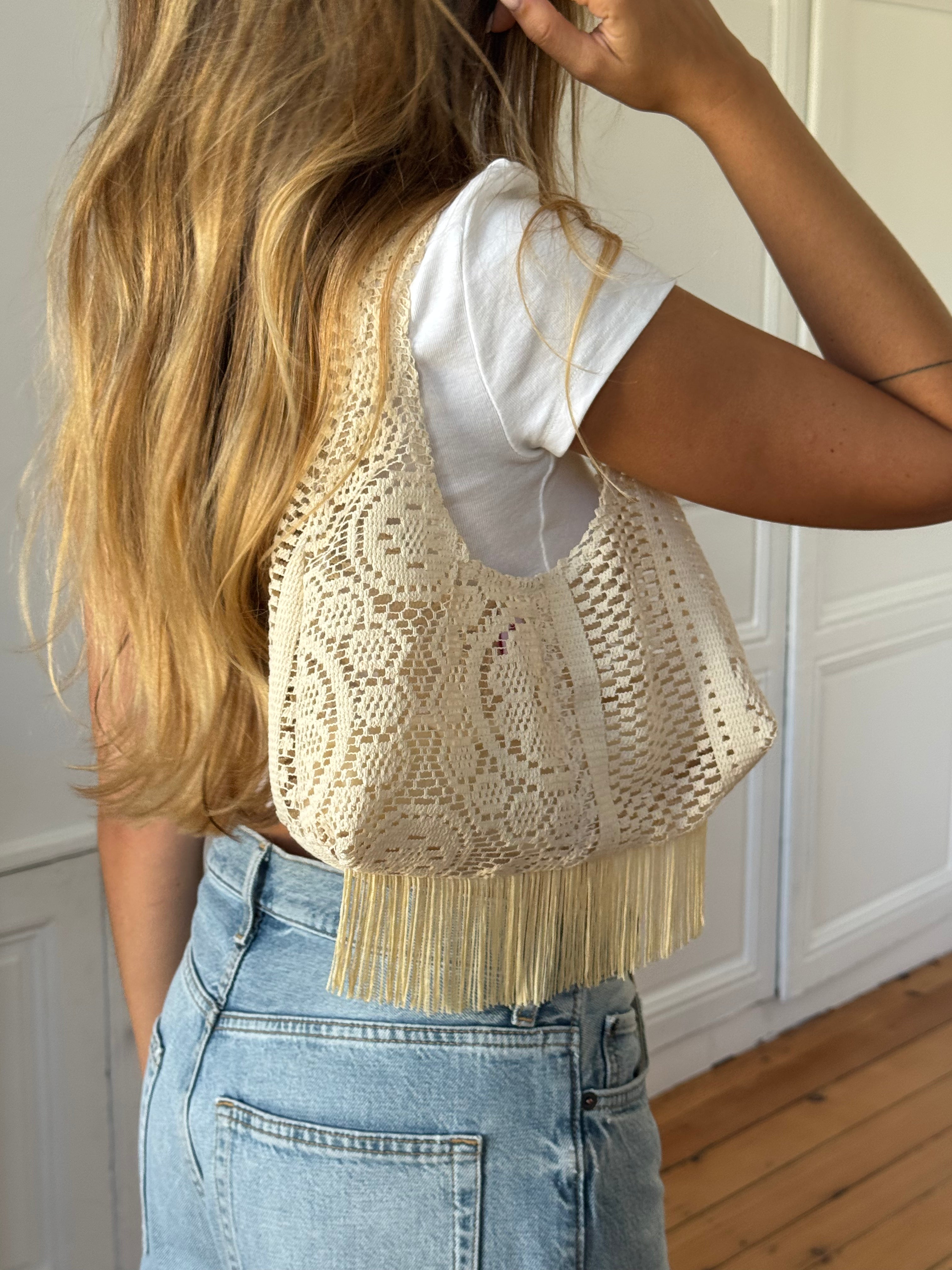 Sac upcyclé beige et franges