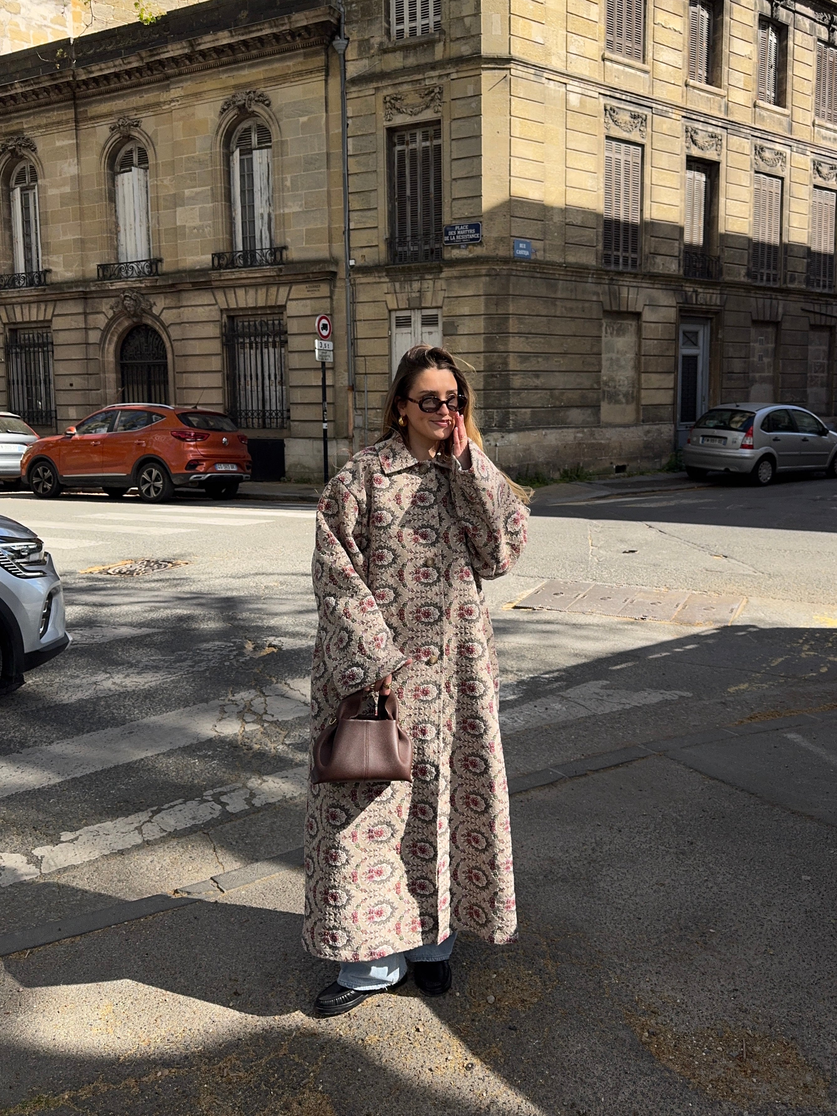 Manteau long upcyclé à motifs fleurs vintage