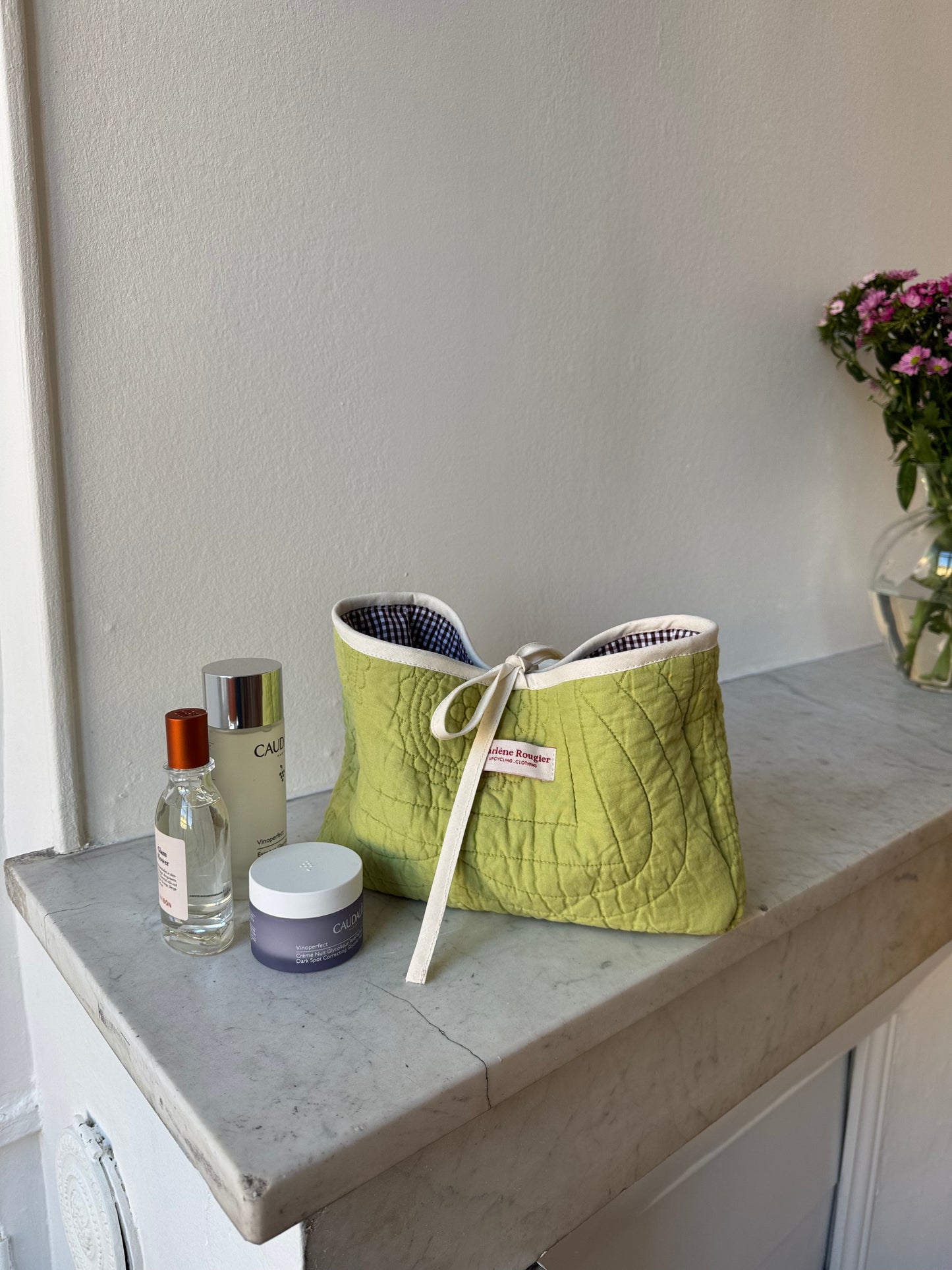 Trousse upcyclée matelassée verte