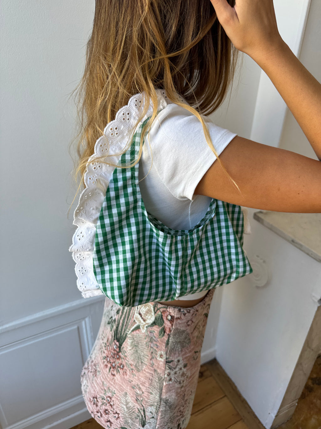 Sac upcyclé vichy vert et dentelle