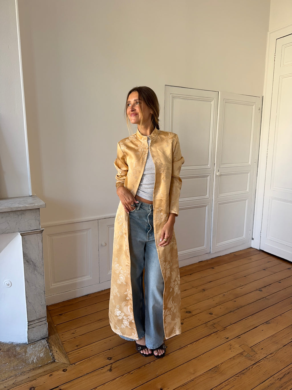 Veste longue upcyclée satinée dorée - S