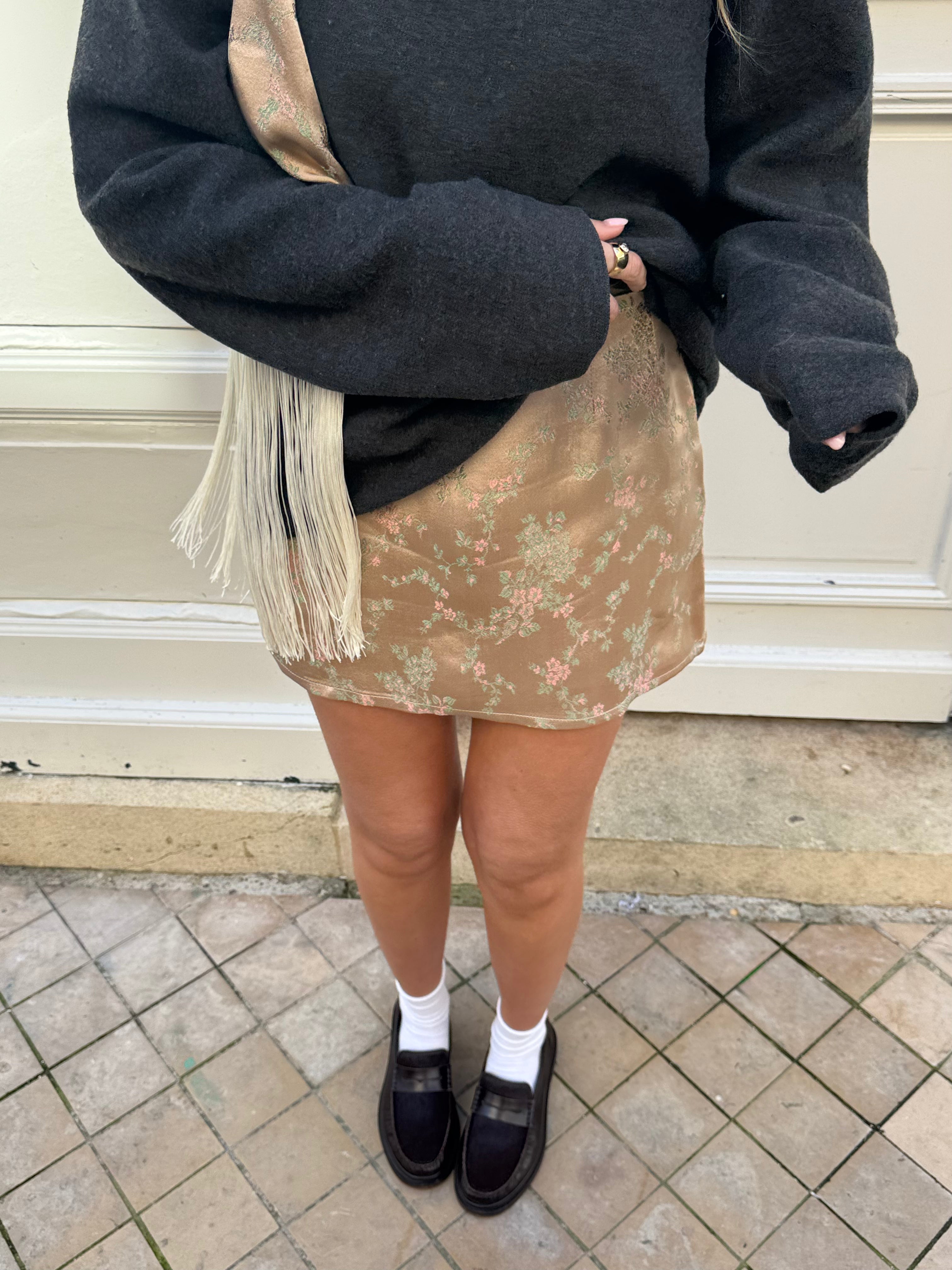 Jupe upcyclée satinée cuivrée à motifs vintage