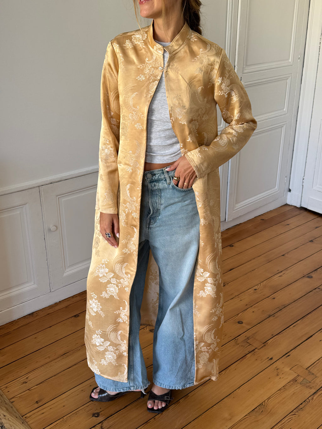 Veste longue upcyclée satinée dorée - S