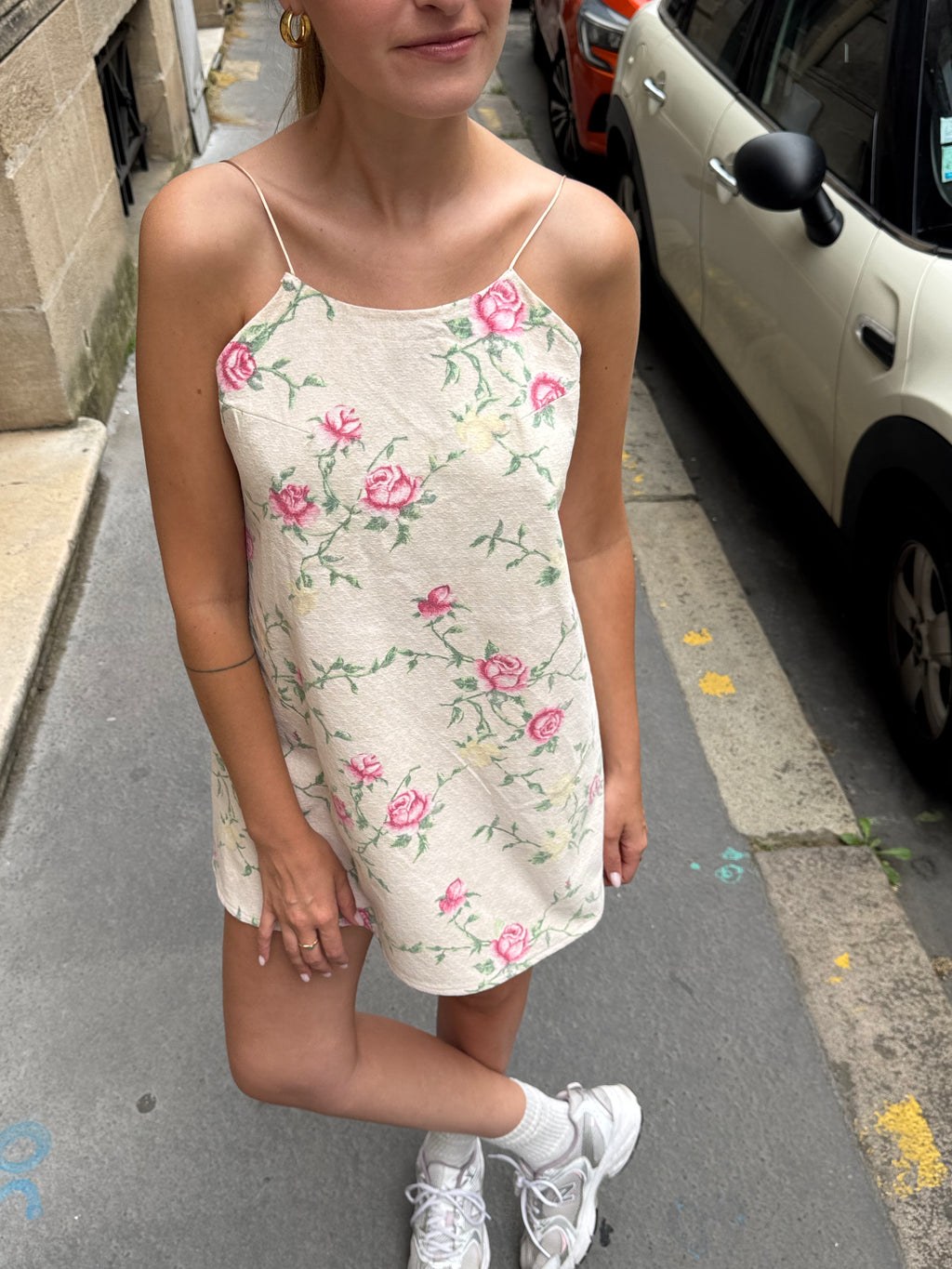 Robe dos nu upcyclée crème à fleurs vintage