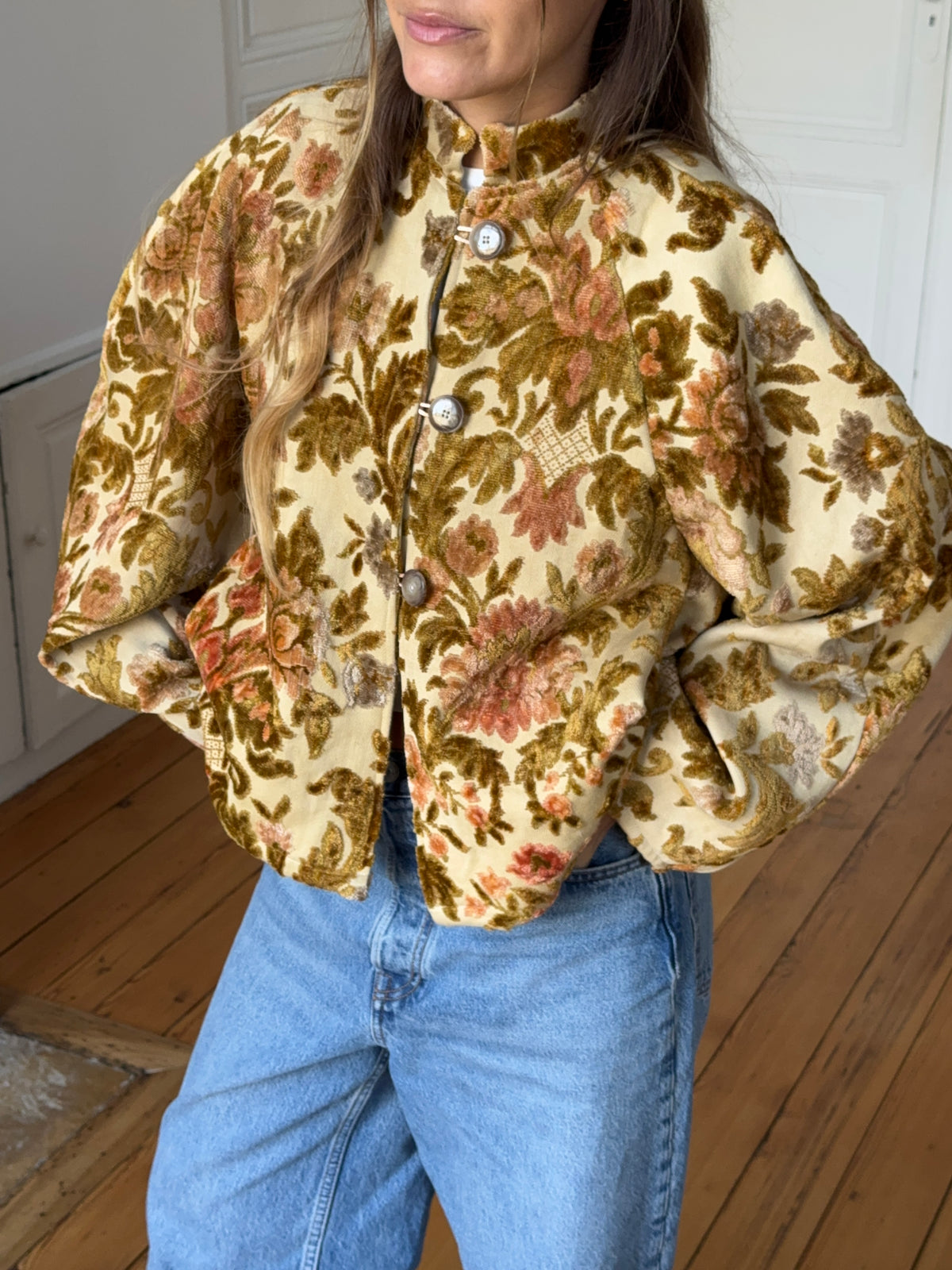 Veste upcyclée à motifs