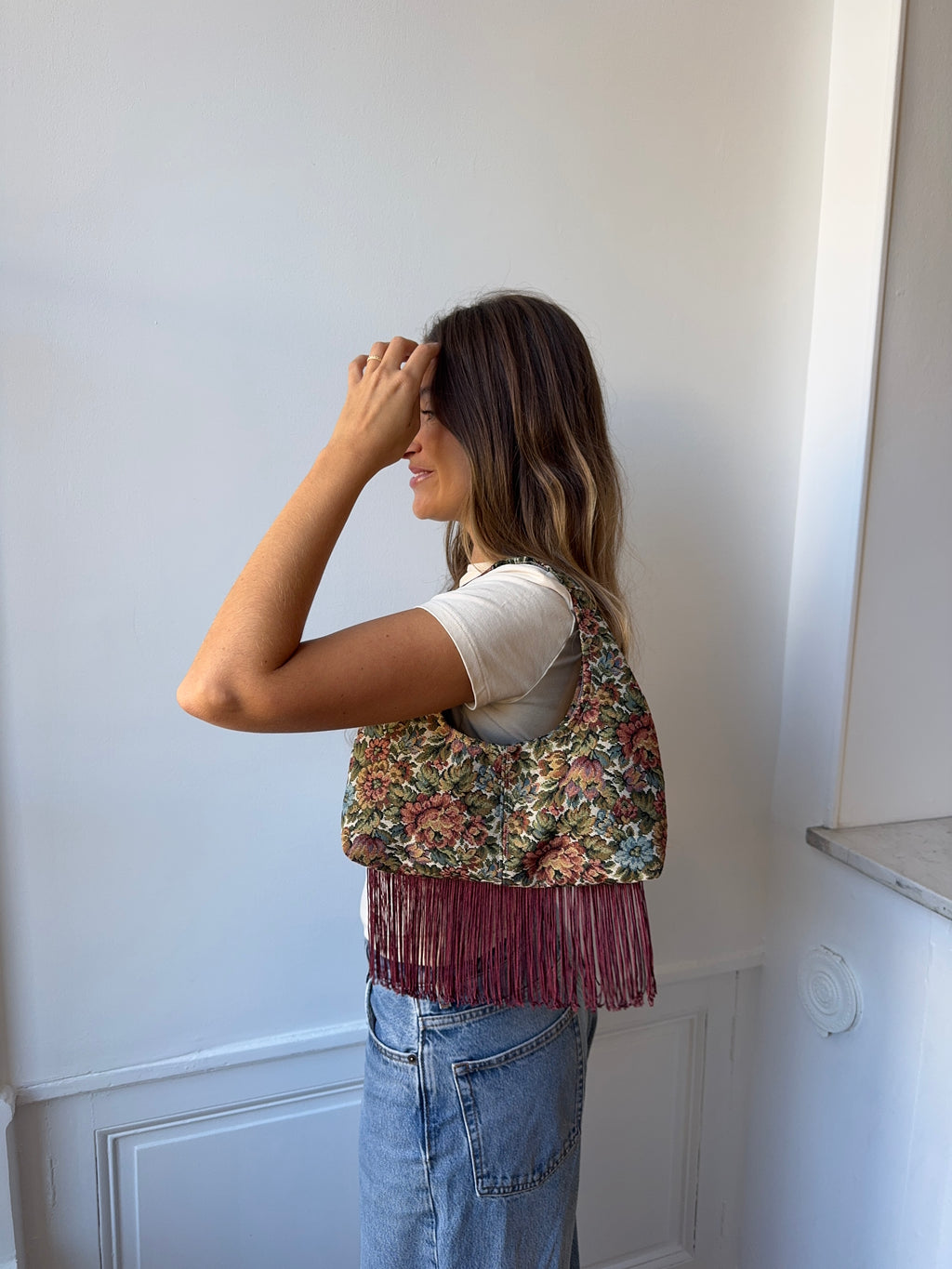 Sac upcyclé à fleurs et franges