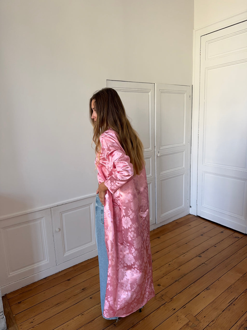 Veste longue upcyclée satinée rose - M