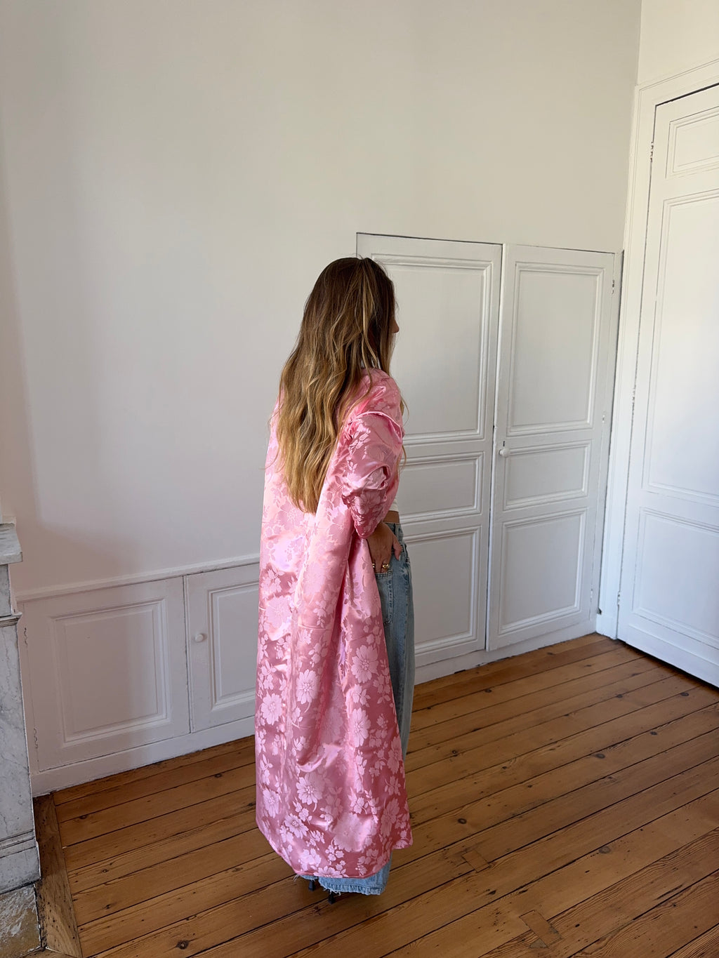 Veste longue upcyclée satinée rose - M