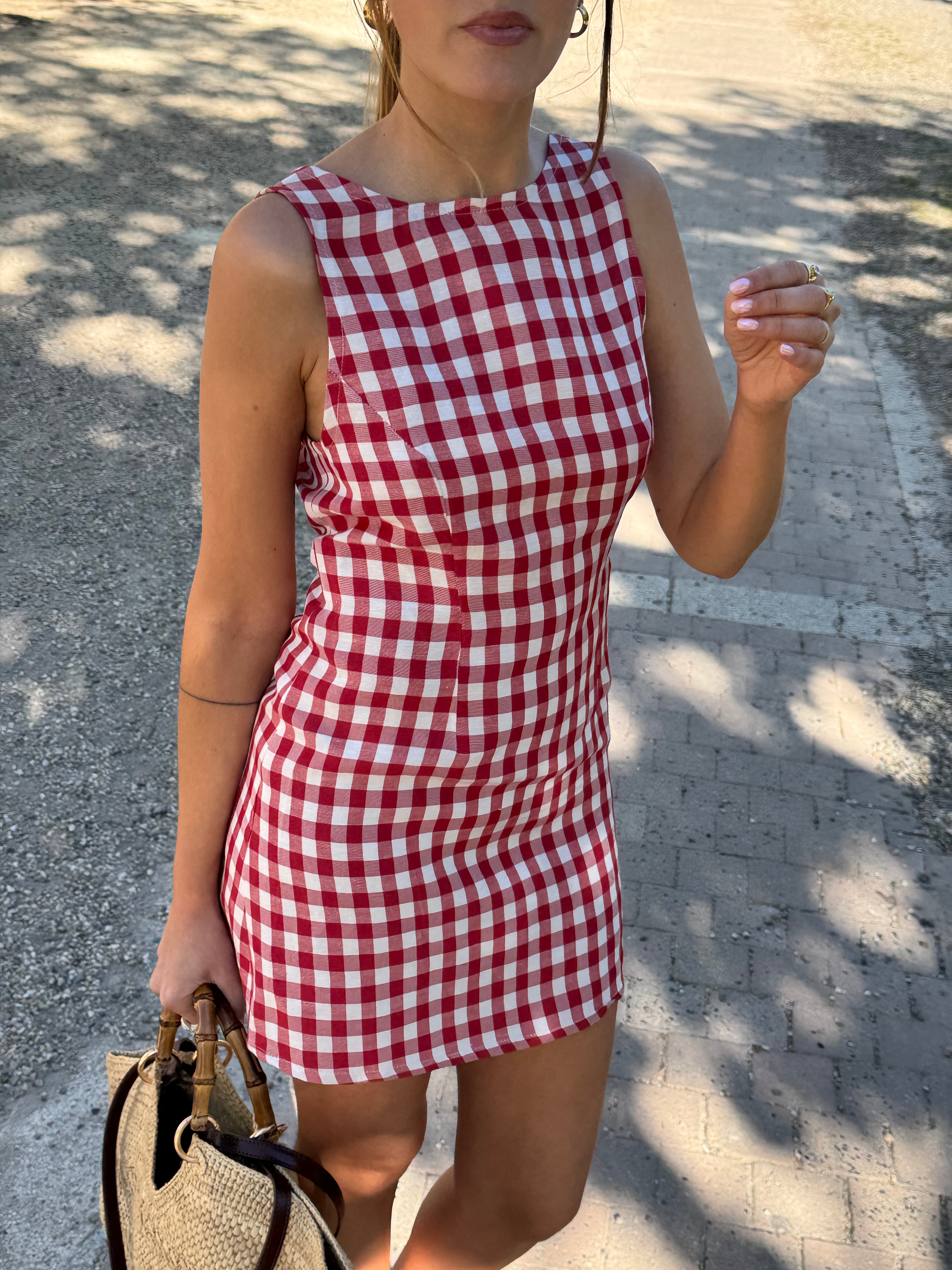Robe dos nu vichy rouge