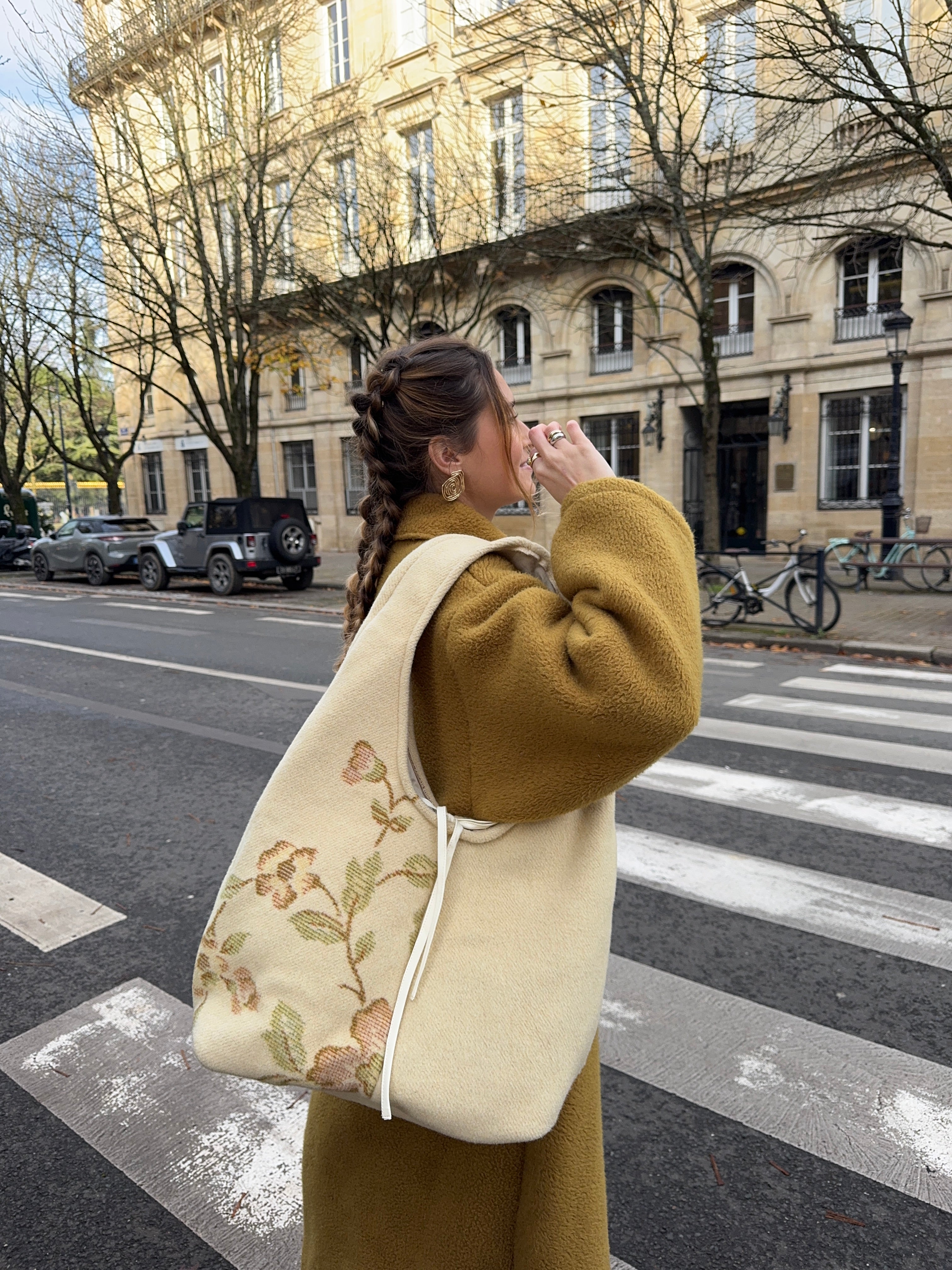 Sac upcyclé laine crème à motifs vintage - grand