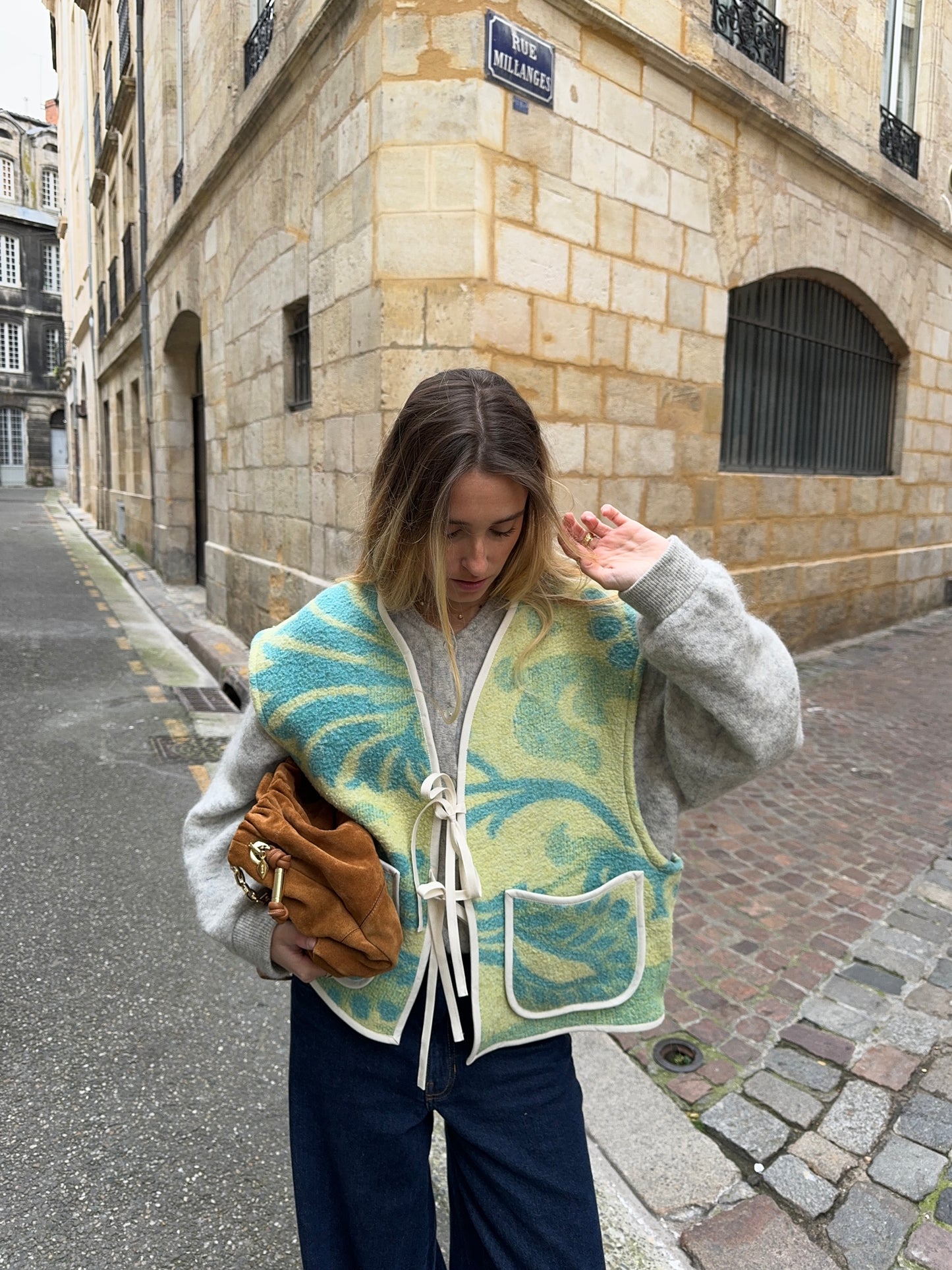 Veste sans manches upcyclée laine à motifs