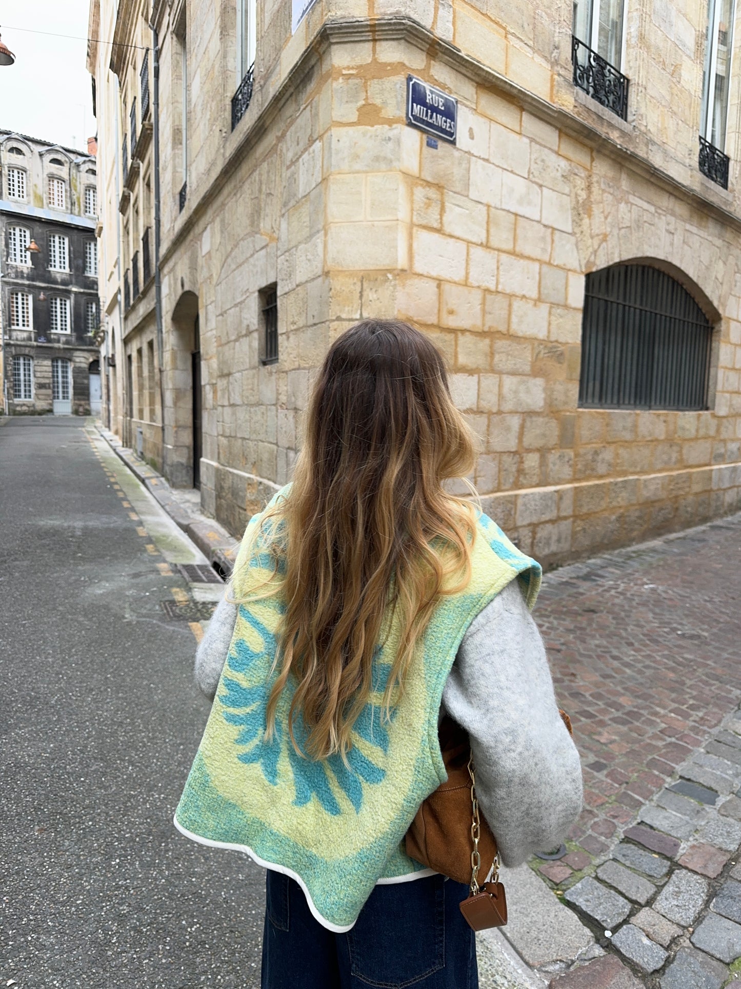 Veste sans manches upcyclée laine à motifs