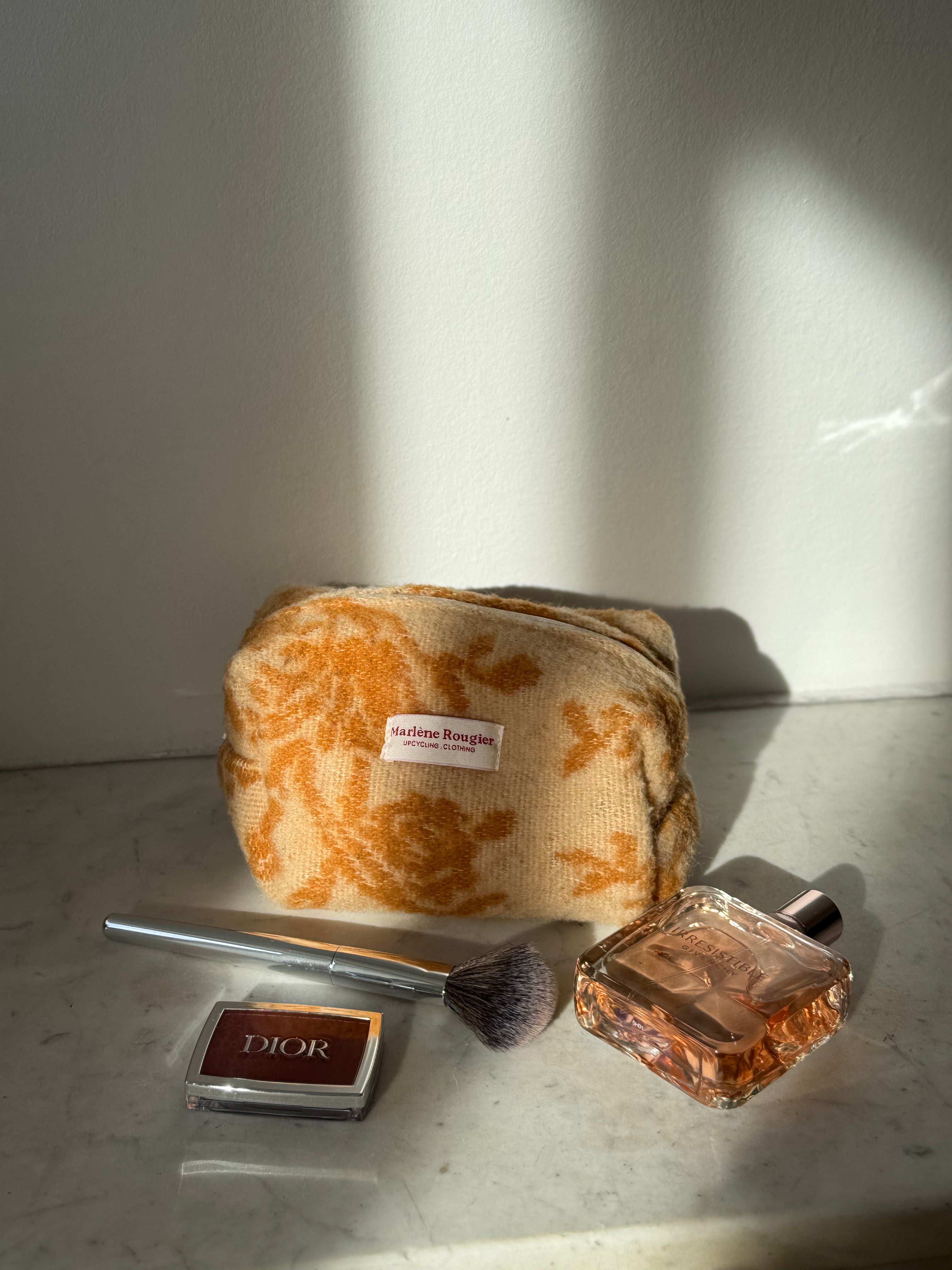 Trousse upcyclée laine à motifs vintage - petite