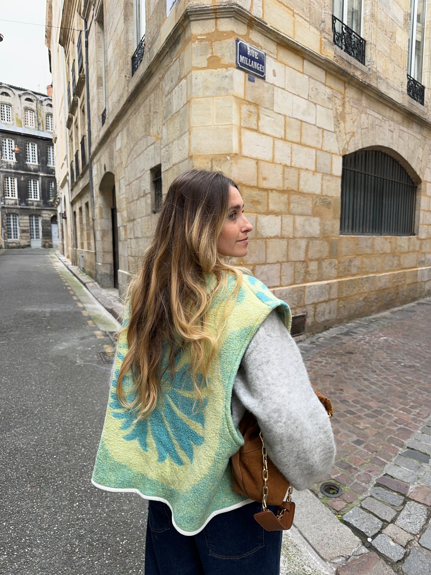 Veste sans manches upcyclée laine à motifs