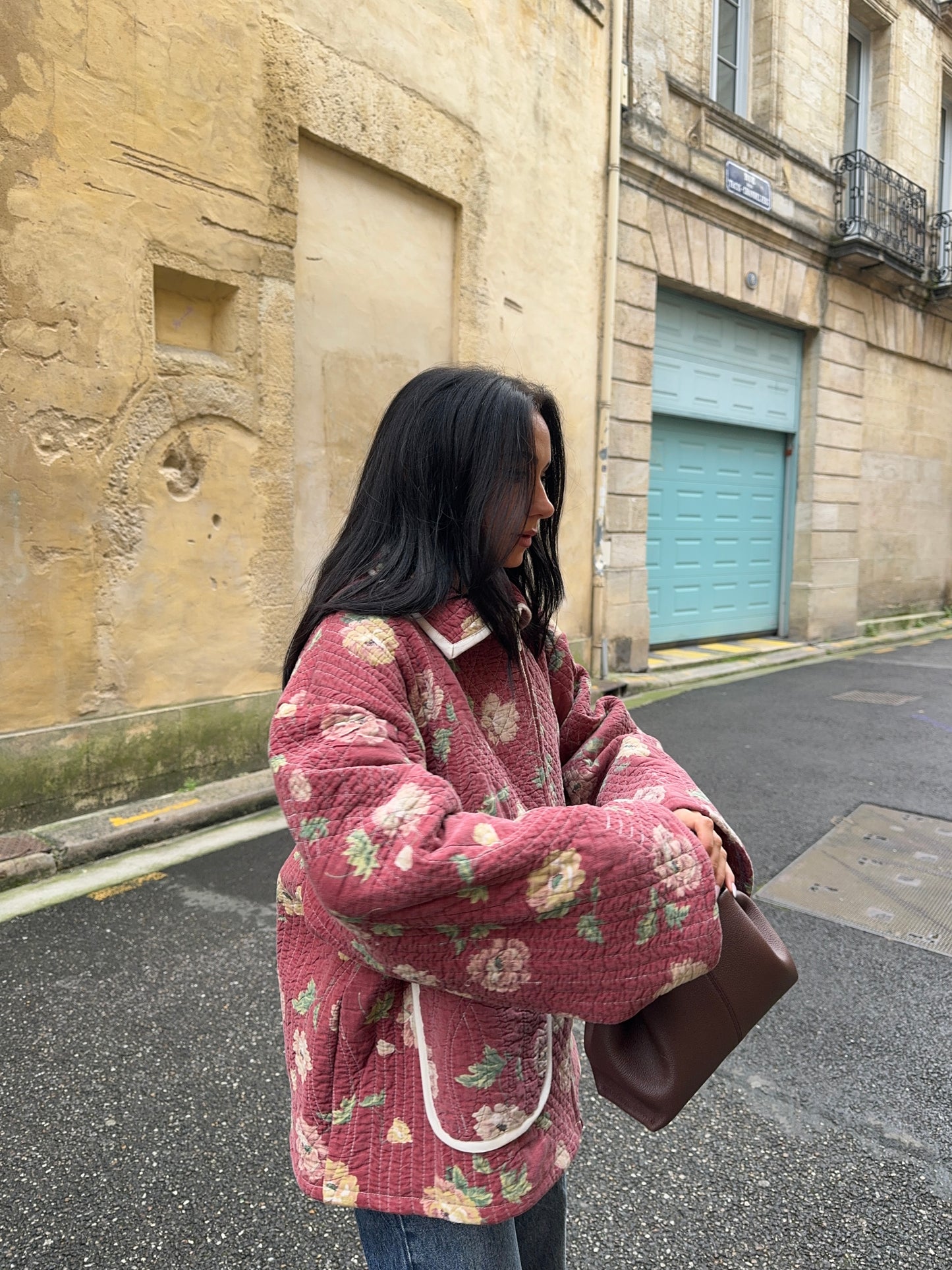 Veste upcyclée matelassée bordeaux fleurie