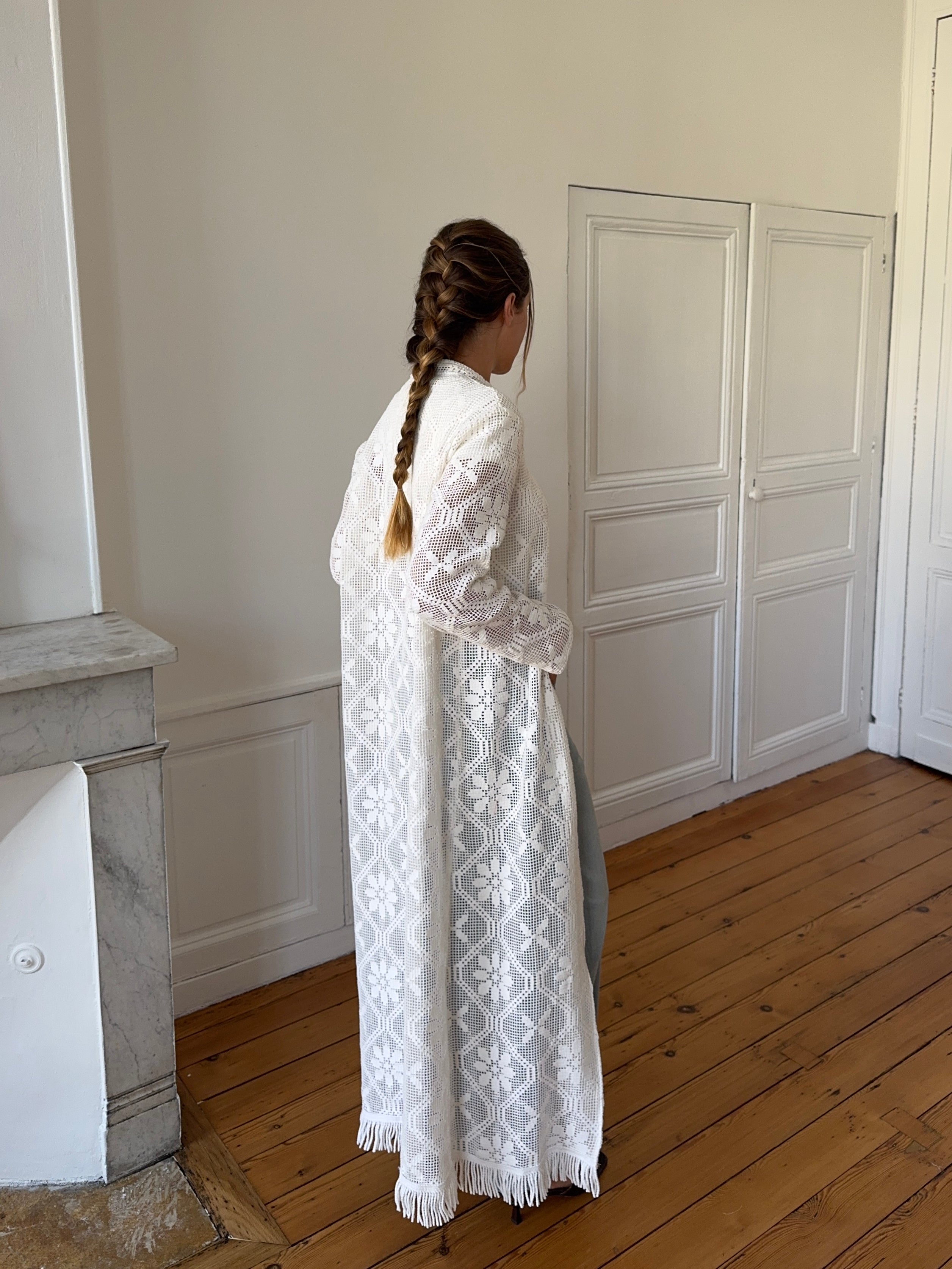 Veste longue upcyclée blanche et franges - S