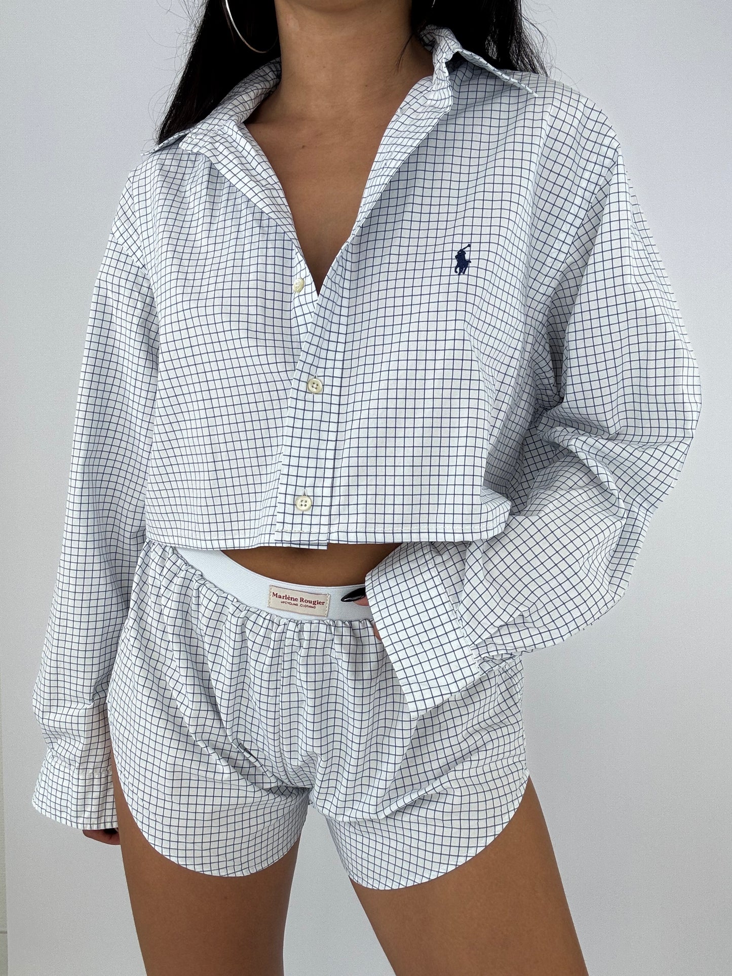 Ensemble upcyclé blanc à carreaux bleus
