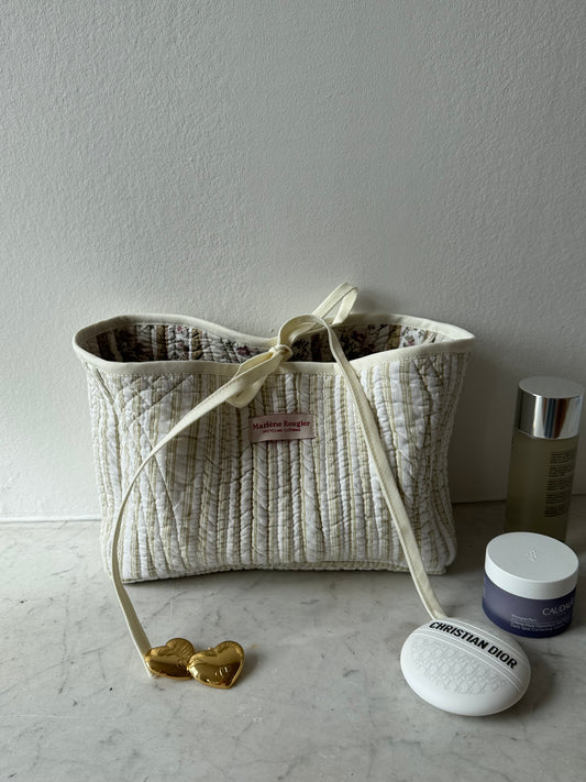 Trousse upcyclée matelassée rayée
